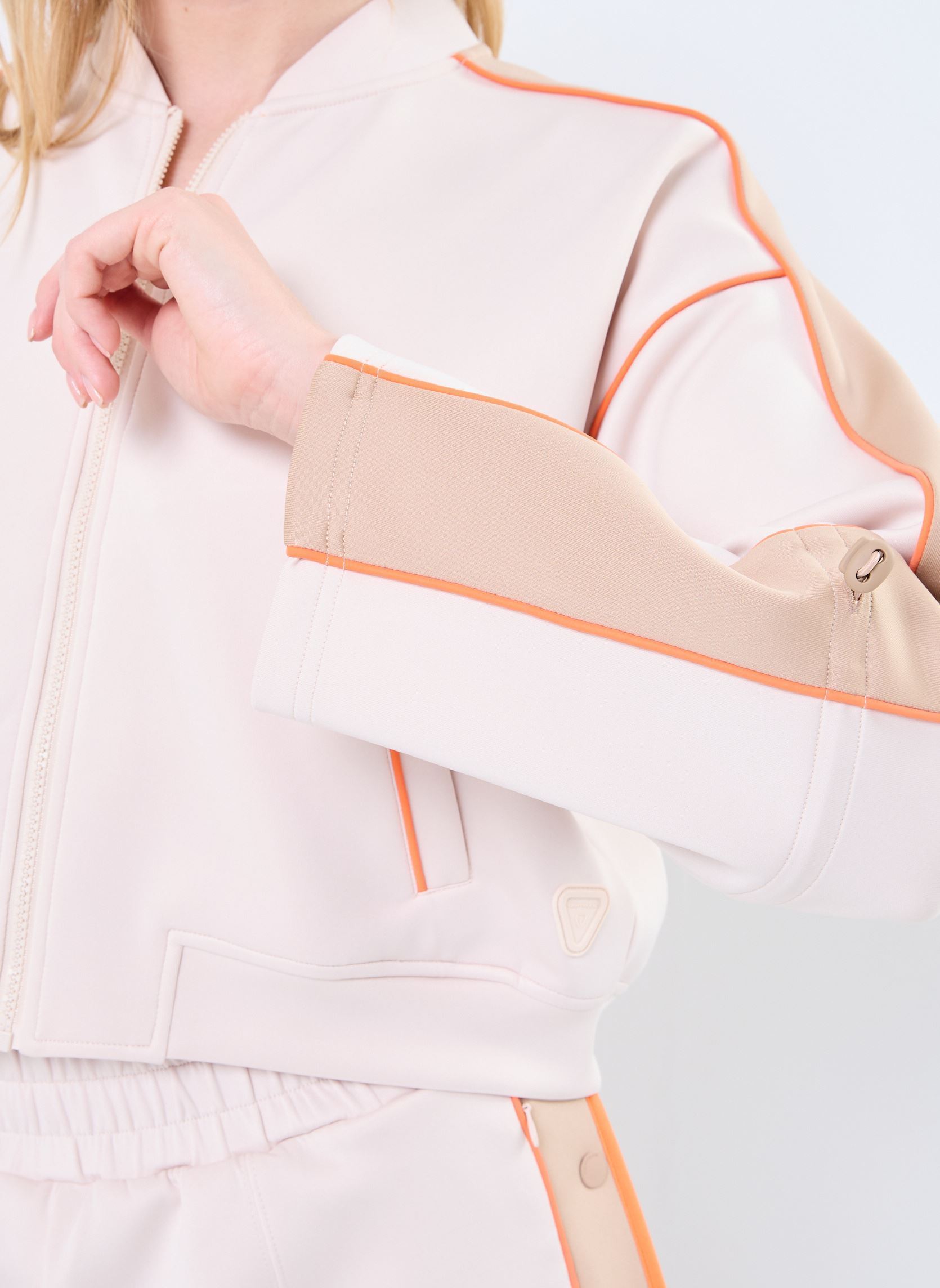 Vestes de survêtement E25 ESMEE SUN VESTE JOGGING femme beige Gertrude Vestes de survêtement E25 ESMEE SUN VESTE JOGGING femme beige BEIGE