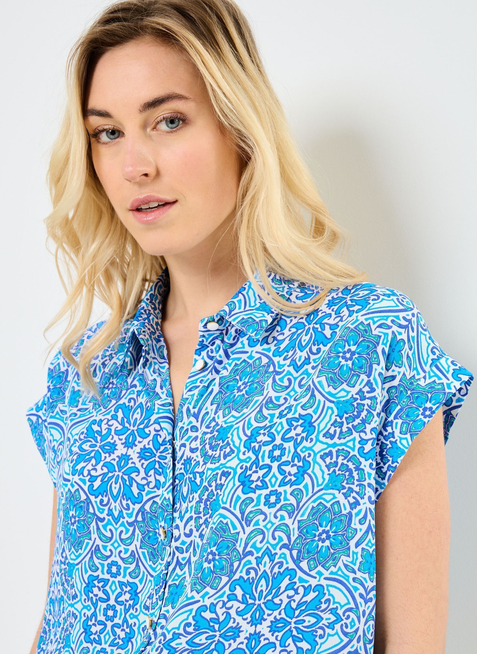 Kurzarm-Hemden Z586ADE damen blau Molly Bracken Kurzarm-Hemden Z586ADE damen blau BLUE ASHA