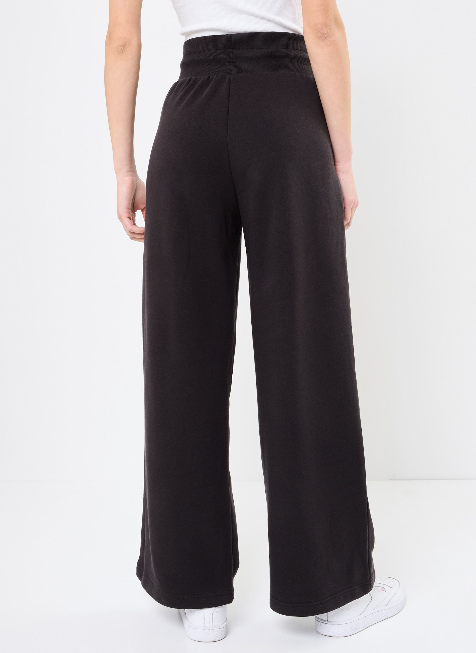 Bas de jogging WARDROBE ESS Relaxed Wide Leg Sweatpants femme noir Puma Bas de jogging WARDROBE ESS Relaxed Wide Leg Sweatpants femme noir Puma Black