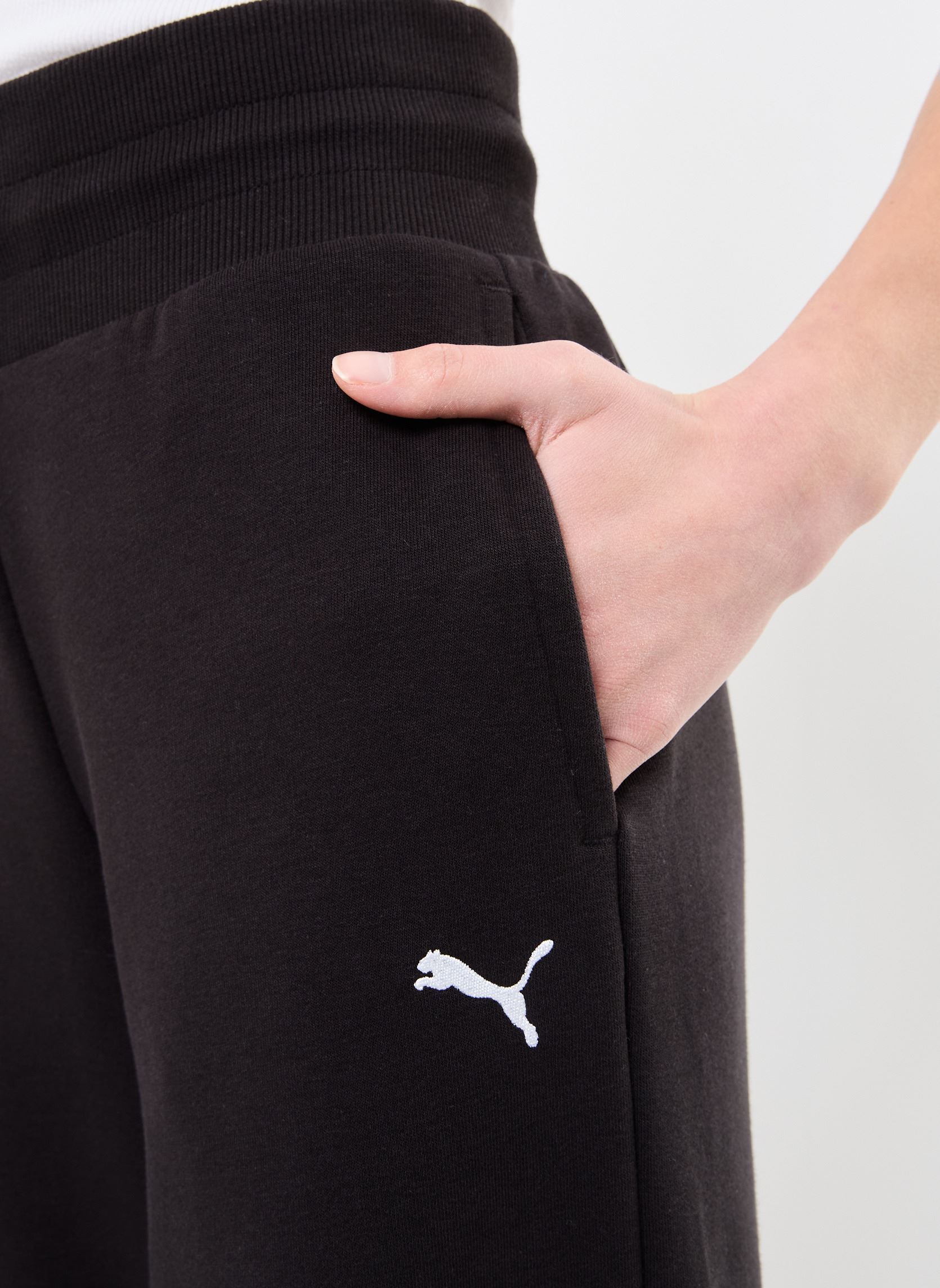 Bas de jogging WARDROBE ESS Relaxed Wide Leg Sweatpants femme noir Puma Bas de jogging WARDROBE ESS Relaxed Wide Leg Sweatpants femme noir Puma Black