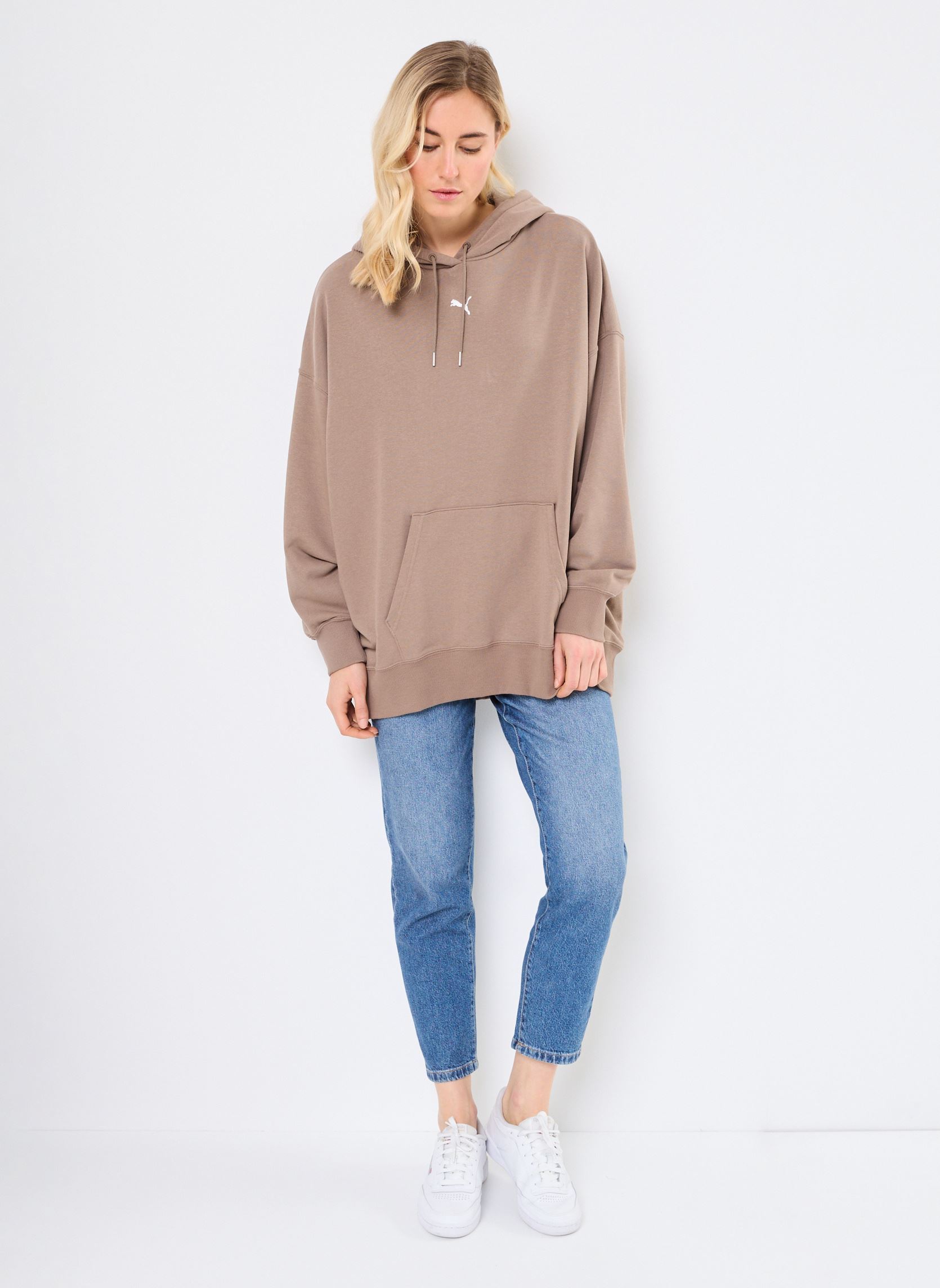 Sweatshirts WARDROBE ESS Over-Oversized Hoodie TR femme marron Puma Sweatshirts WARDROBE ESS Over-Oversized Hoodie TR femme marron TOTALLY TAUPE