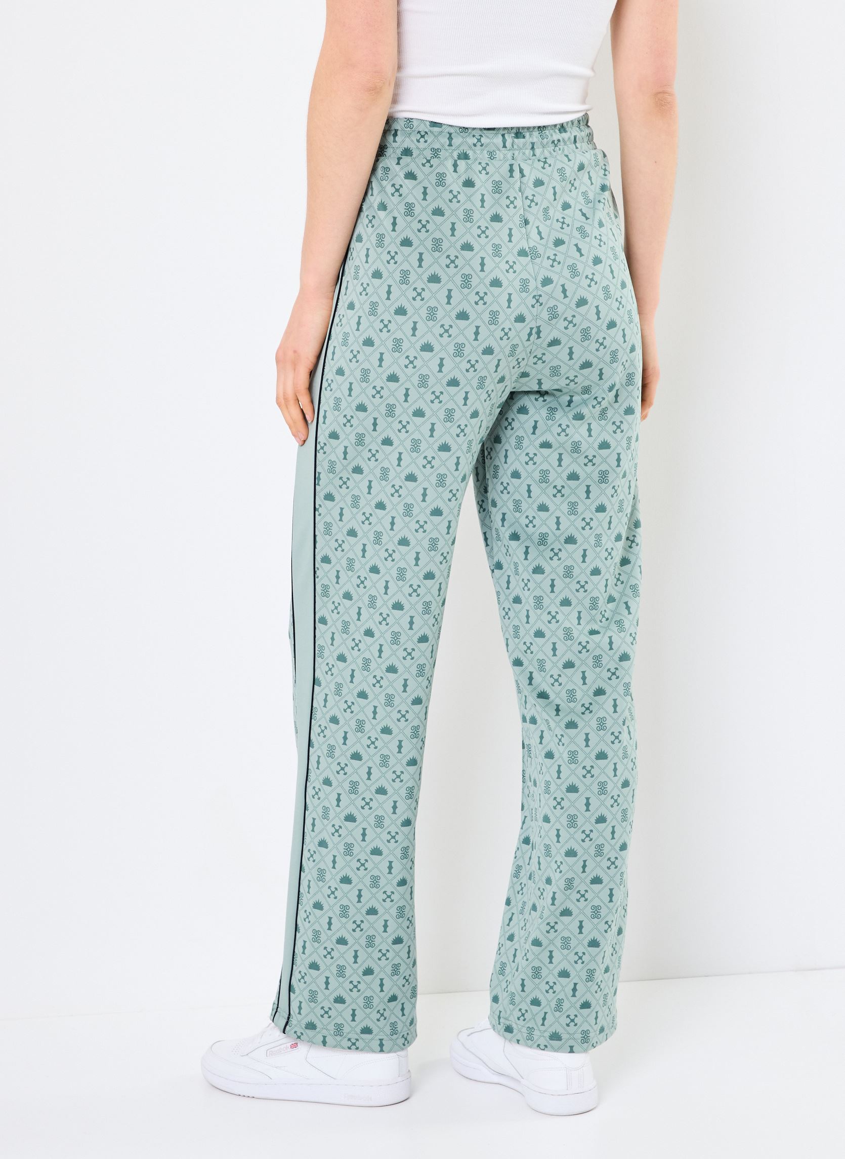 Bas de jogging ROAD TO UNITY AOP Straight Track Pants D femme vert Puma Bas de jogging ROAD TO UNITY AOP Straight Track Pants D femme vert Green Moon-AOP