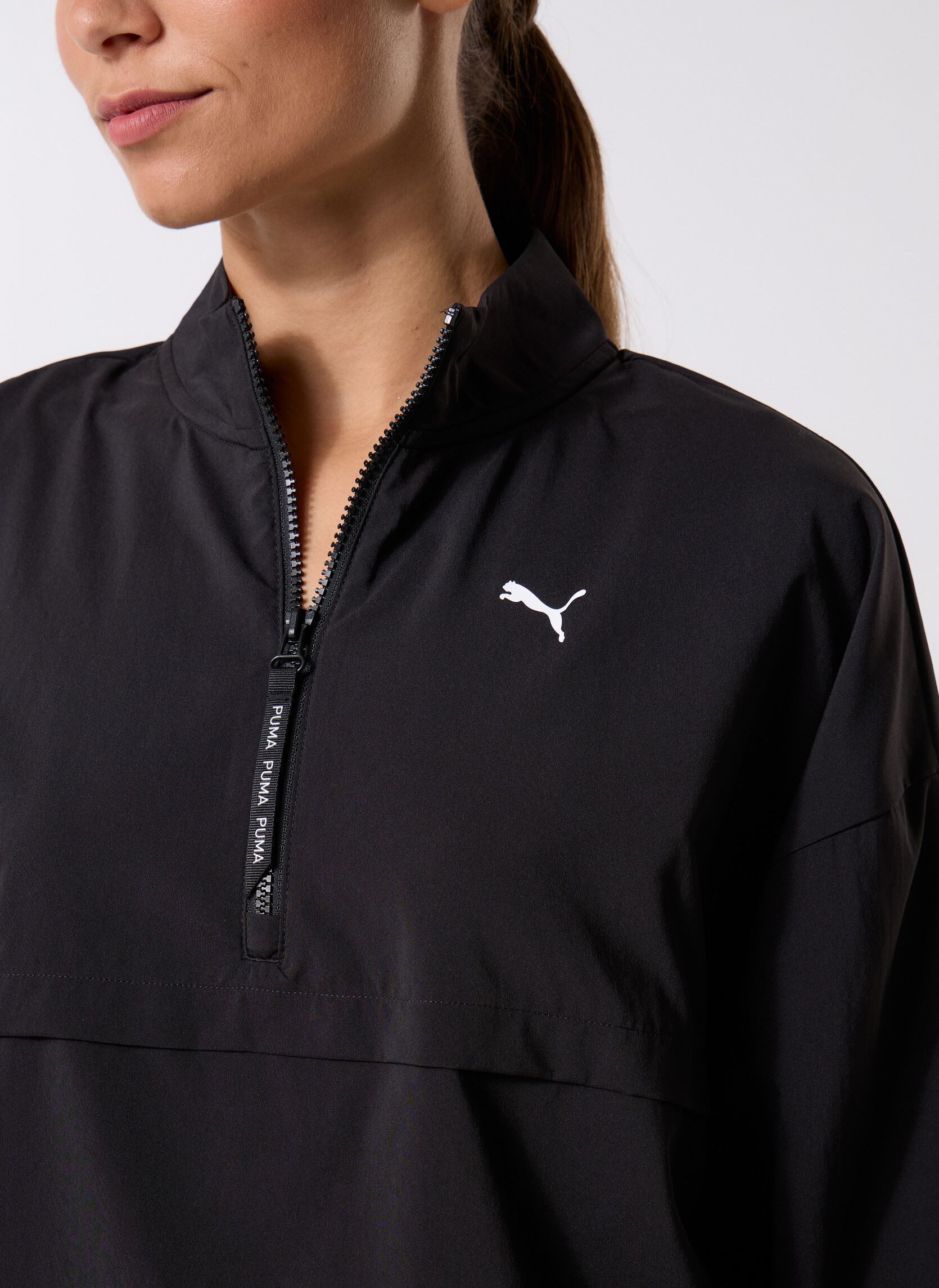 Vestes de survêtement W PUMA STRONG WOVEN JACKET femme noir Puma Vestes de survêtement W PUMA STRONG WOVEN JACKET femme noir Puma Black