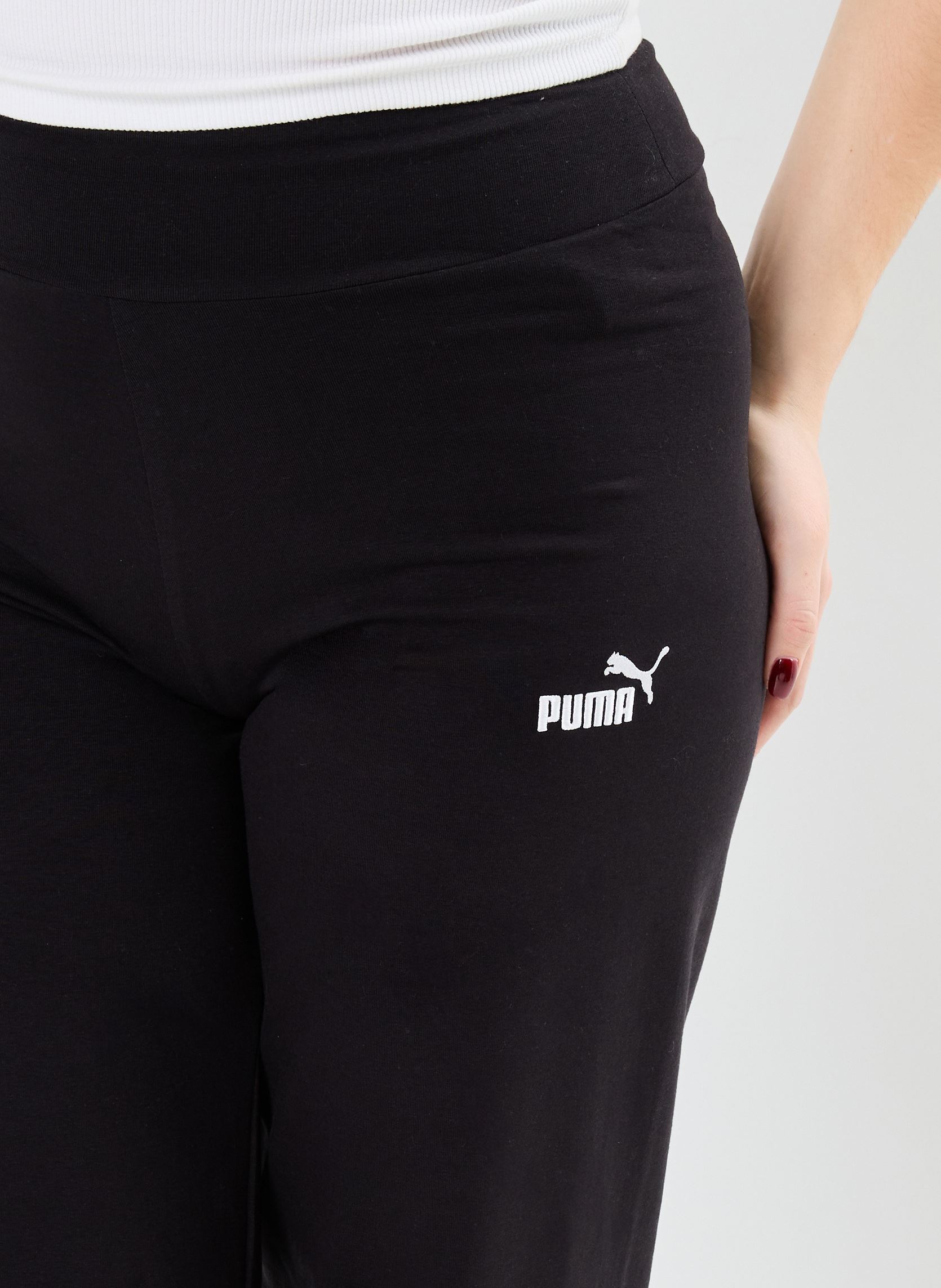 Leggings ESS Small No. 1 Logo High-Waist Straight femme noir Puma Leggings ESS Small No. 1 Logo High-Waist Straight femme noir PUMA BLACK