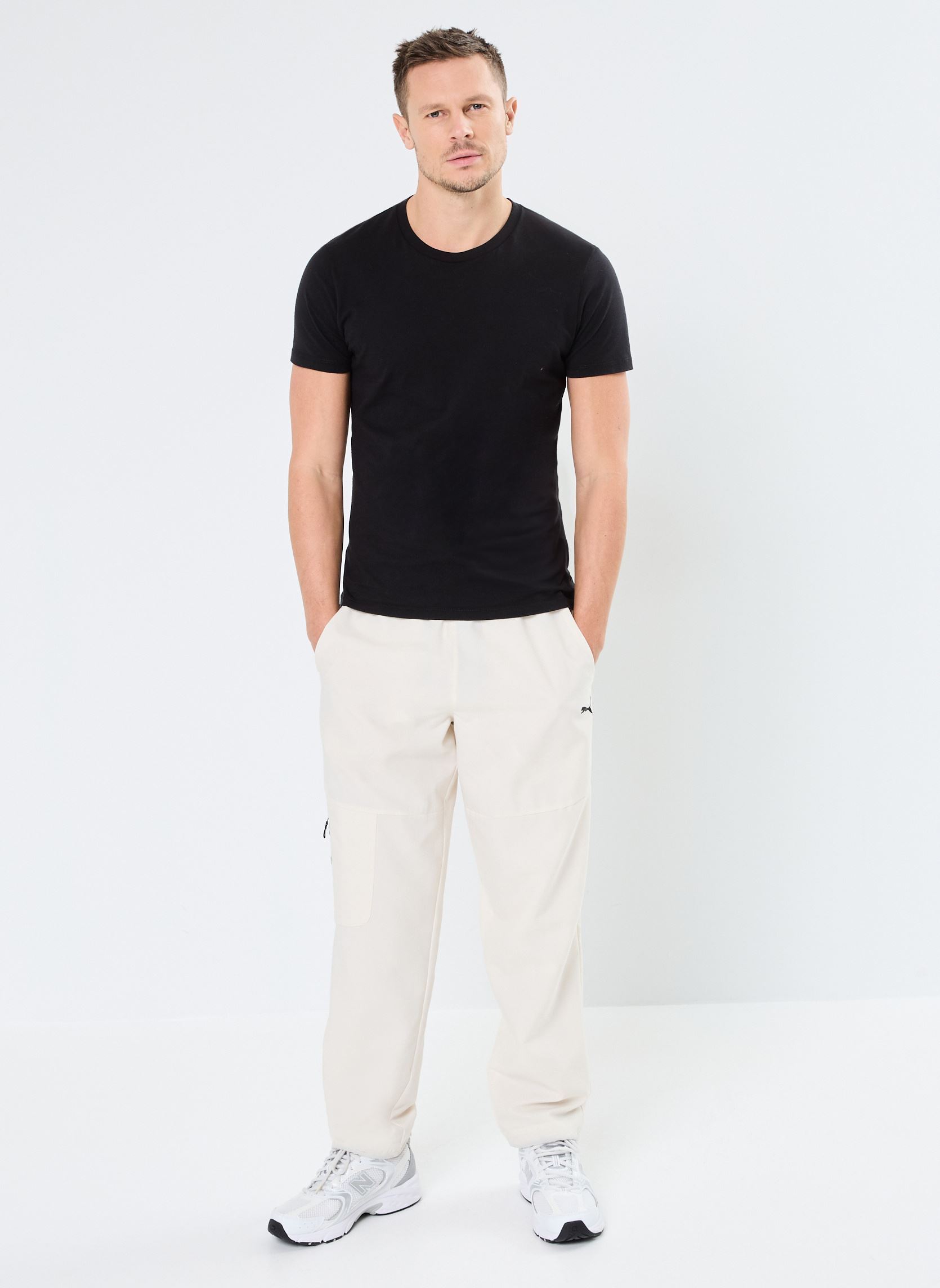 Jogginghosen PUMATECH Cargo Woven Pants op herren weiß Puma Jogginghosen PUMATECH Cargo Woven Pants op herren weiß Alpine Snow