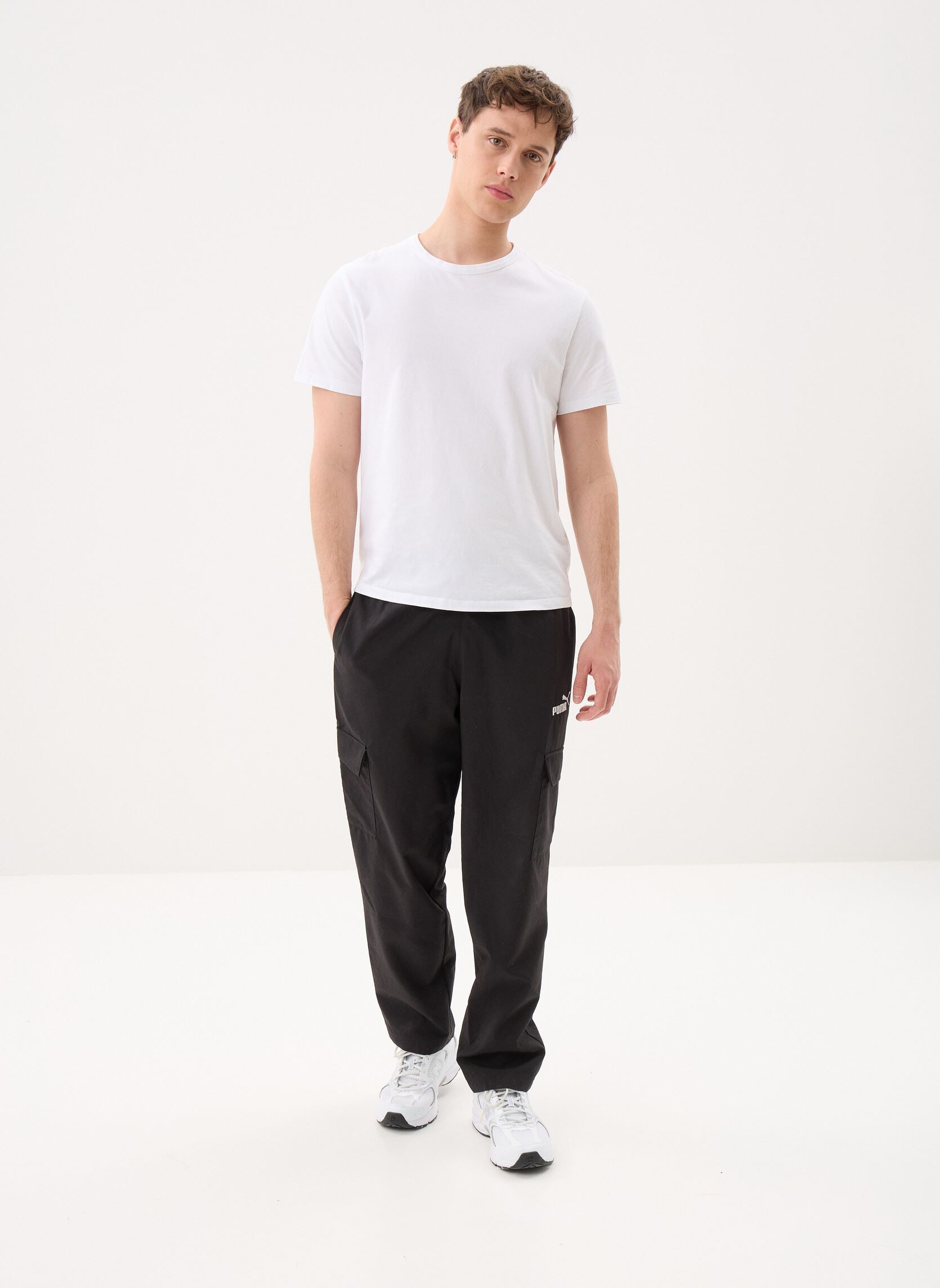 Pantalons chino ESS No. 1 Logo Woven Cargo Pants op homme noir Puma Pantalons chino ESS No. 1 Logo Woven Cargo Pants op homme noir Puma Black