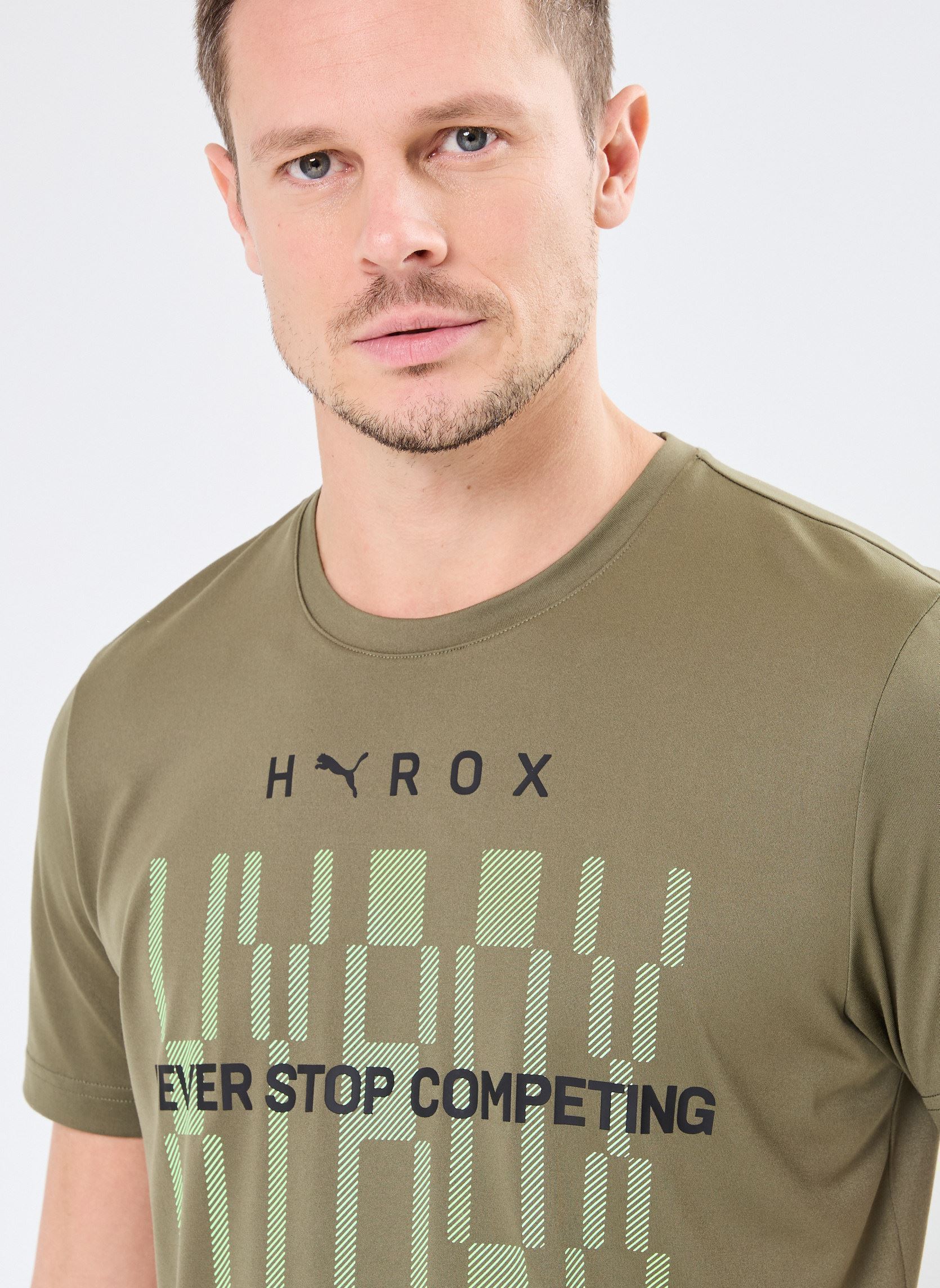 Tee-shirts manches courtes M PUMA x HYROX TAD TEE homme vert Puma Tee-shirts manches courtes M PUMA x HYROX TAD TEE homme vert LODEN GREEN