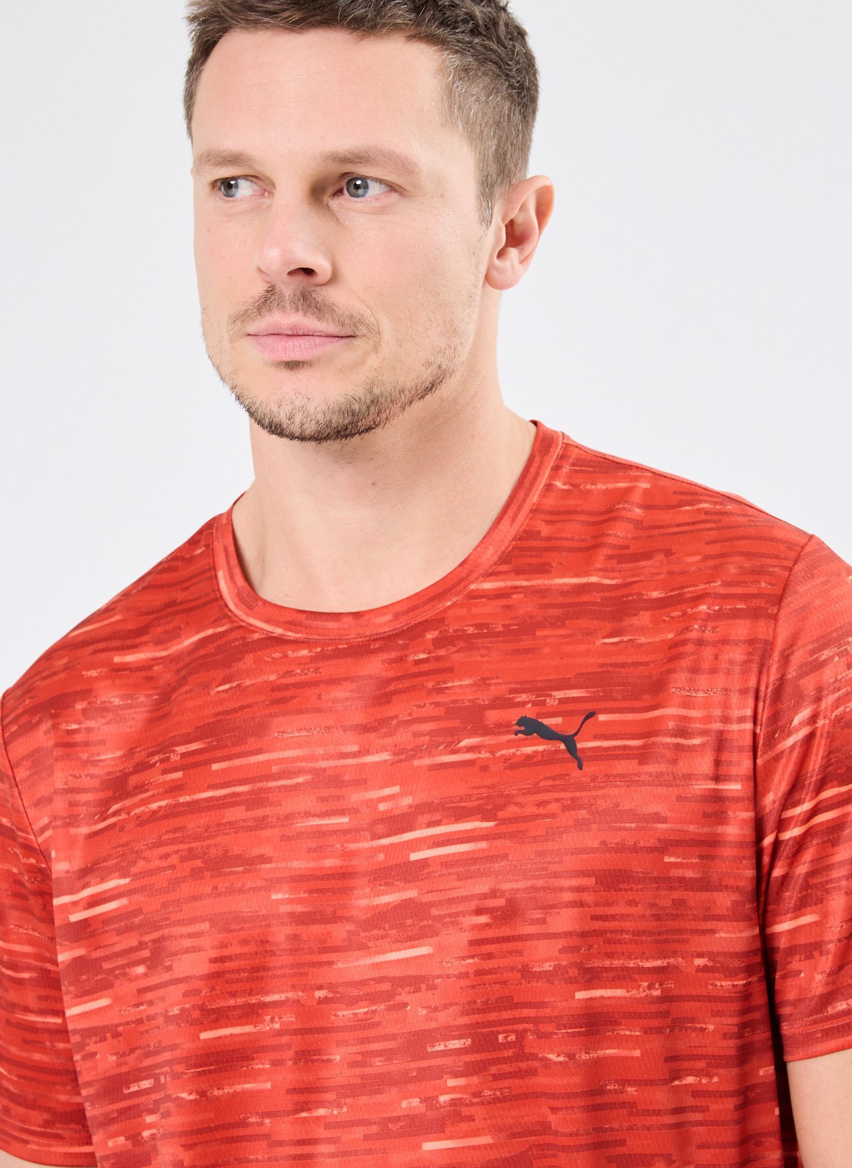 Tee-shirts manches courtes M TAD ESSENTIALS AOP Tee homme rouge Puma Tee-shirts manches courtes M TAD ESSENTIALS AOP Tee homme rouge RED FIRE