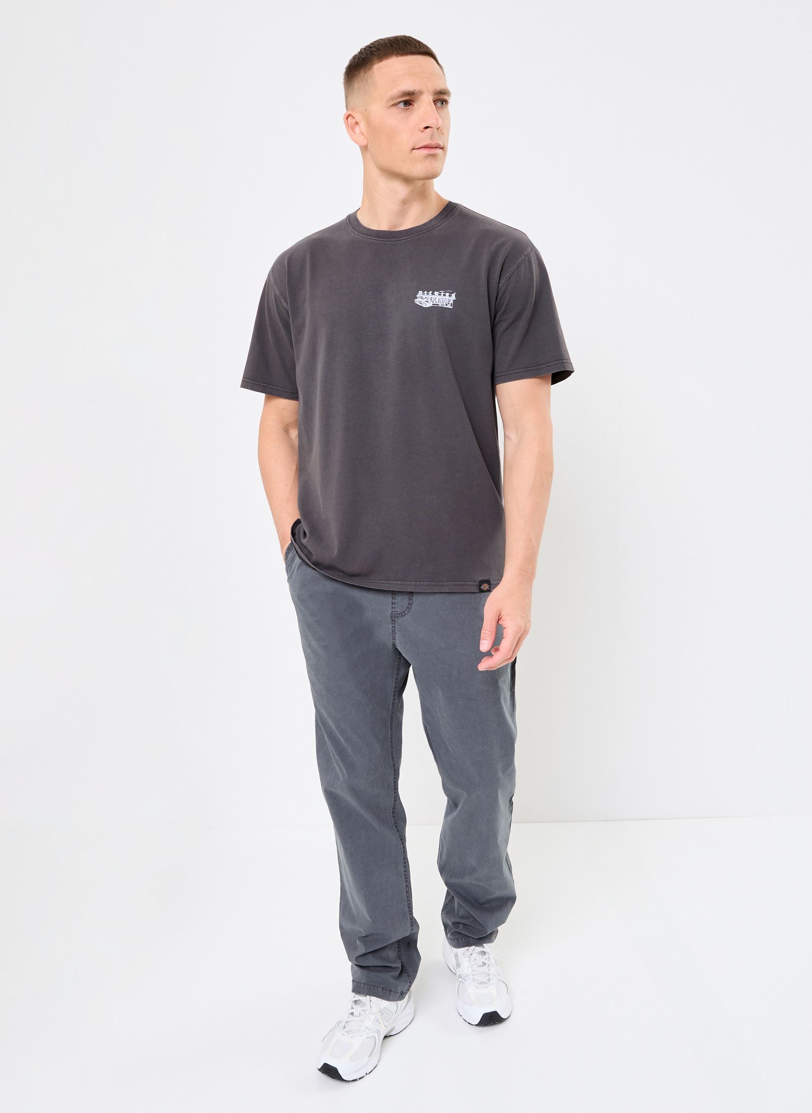Tee-shirts manches courtes SERVICE STATION SS TEE homme noir Dickies Tee-shirts manches courtes SERVICE STATION SS TEE homme noir BLACK