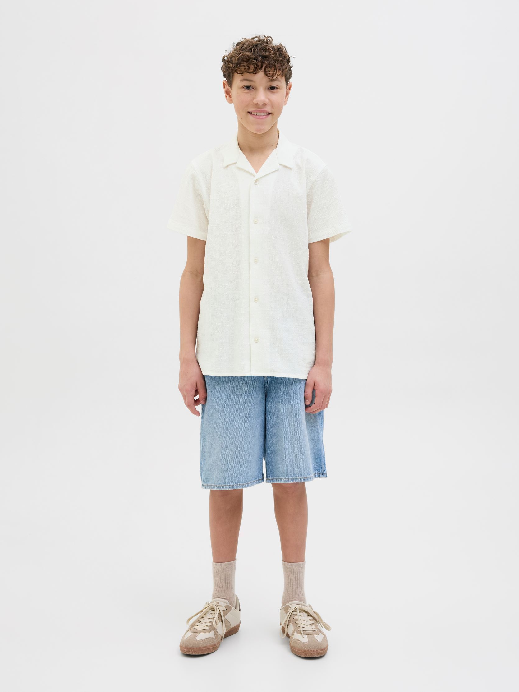 Chemises manches courtes Jorluke Crinkle Shirt Ss Jnr 12274285 garçon blanc Jack & Jones Chemises manches courtes Jorluke Crinkle Shirt Ss Jnr 12274285 garçon blanc CLOUD DANCER