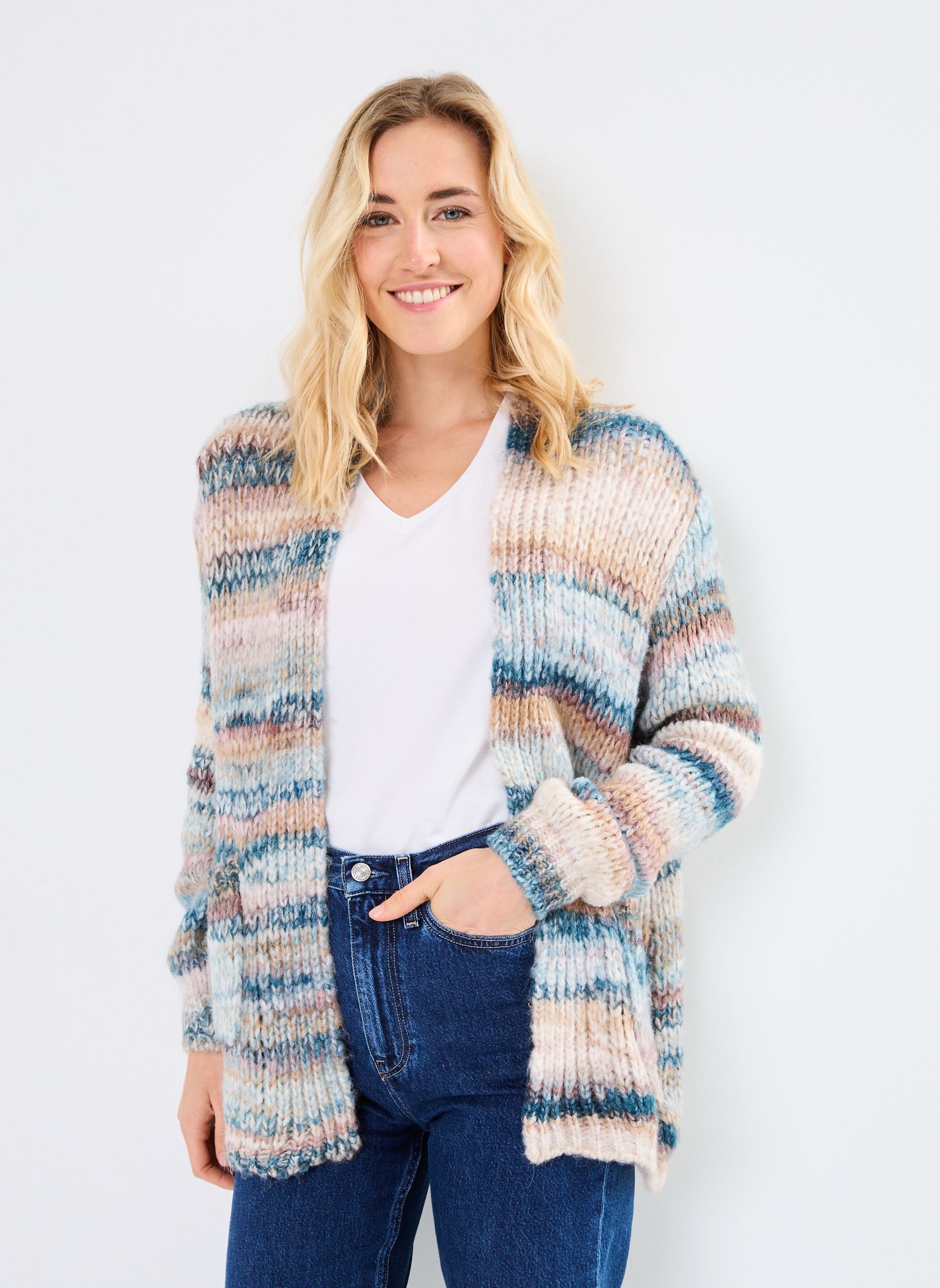Gilets LADIES KNITTED CARDIGAN LA1413CN femme bleu Molly Bracken Gilets LADIES KNITTED CARDIGAN LA1413CN femme bleu DUCK BLUE