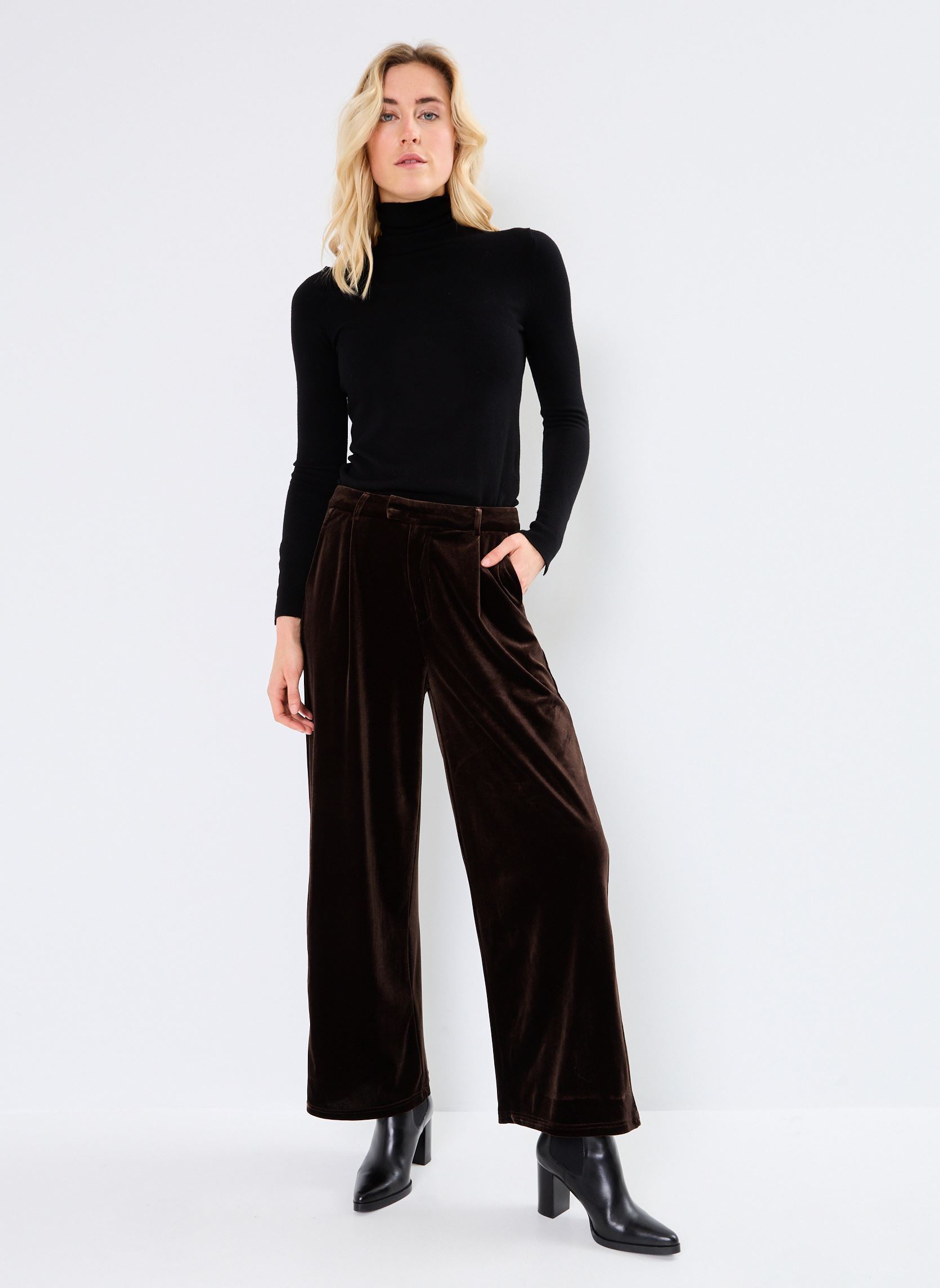 Pantalons droit LADIES KNITTED PANTS T1698CH femme marron Molly Bracken Pantalons droit LADIES KNITTED PANTS T1698CH femme marron CHOCOLATE