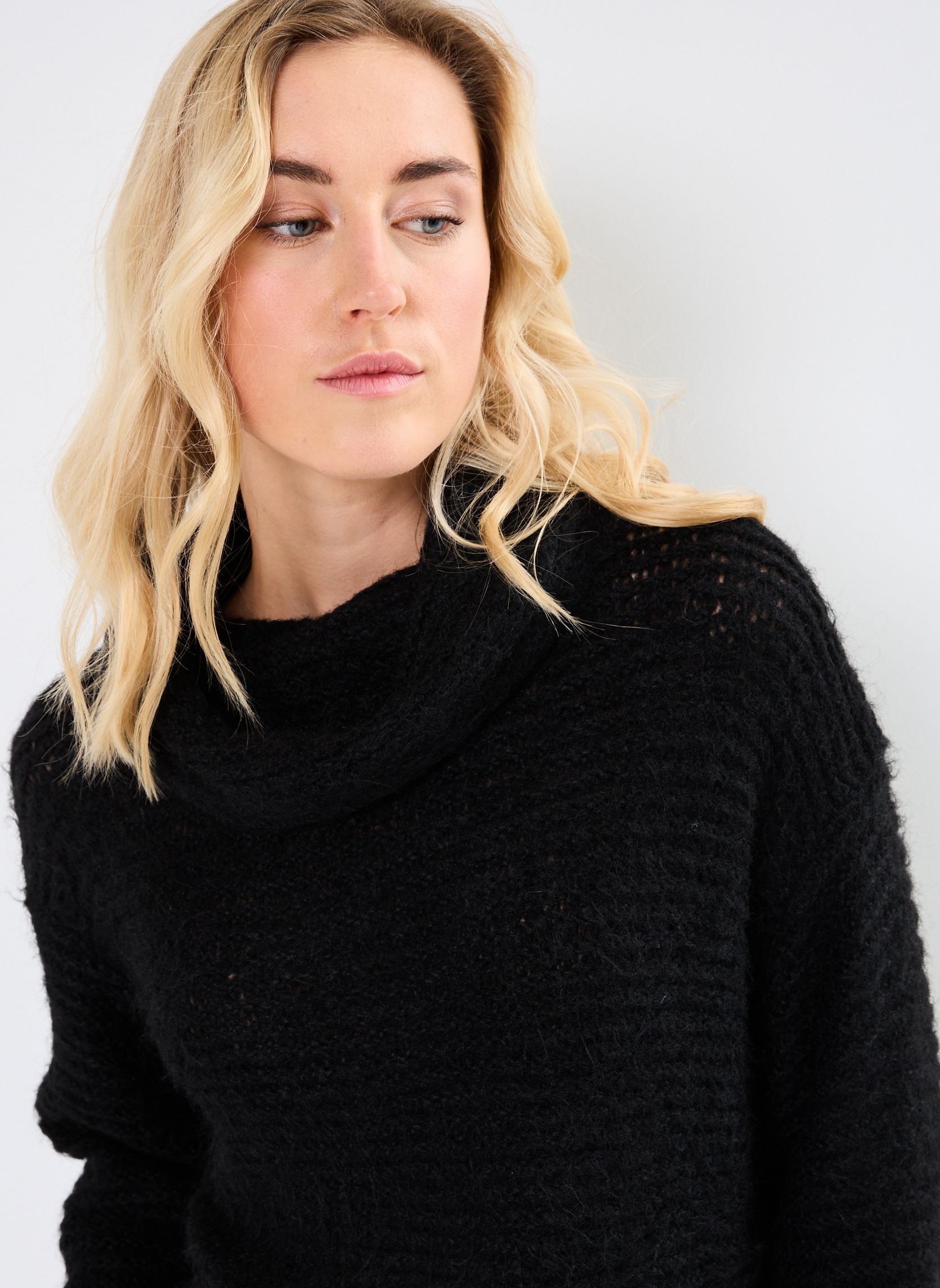 Pulls LADIES KNITTED SWEATER LA1610ACN femme noir Molly Bracken Pulls LADIES KNITTED SWEATER LA1610ACN femme noir BLACK