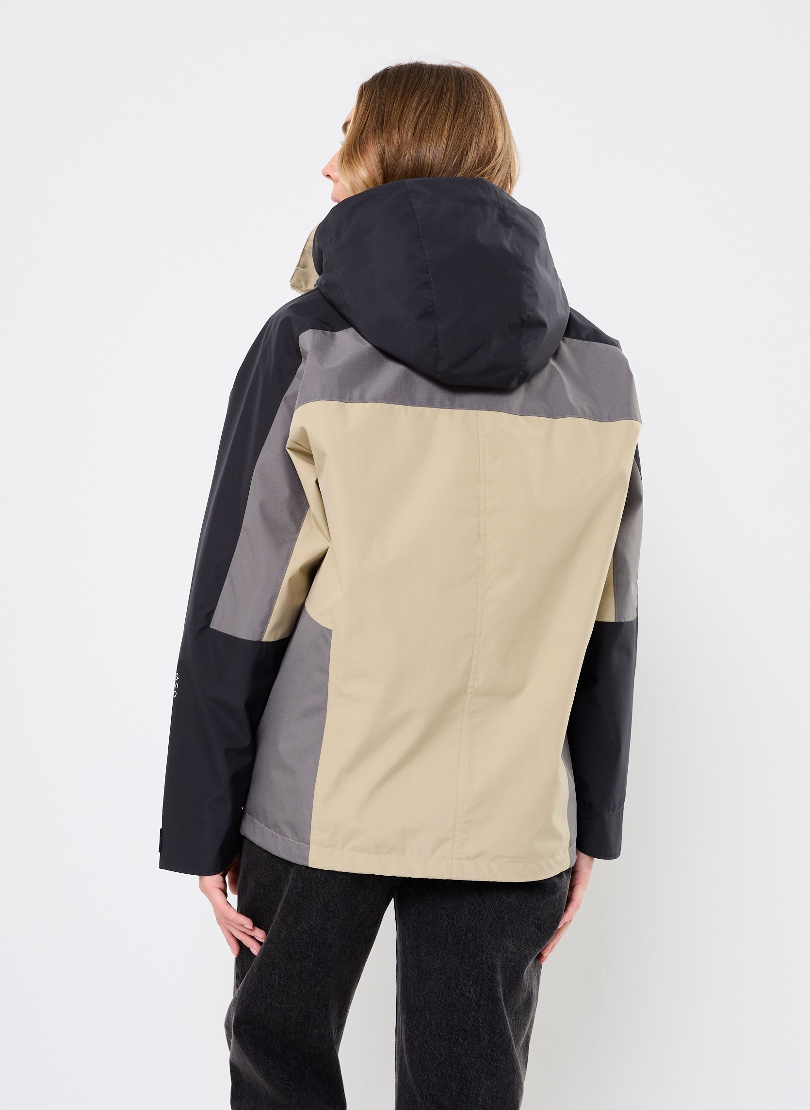 Vestes imperméable Asmc Tn Bp J femme gris adidas by Stella McCartney Vestes imperméable Asmc Tn Bp J femme gris CARBON/DEEDOV/DESSAN