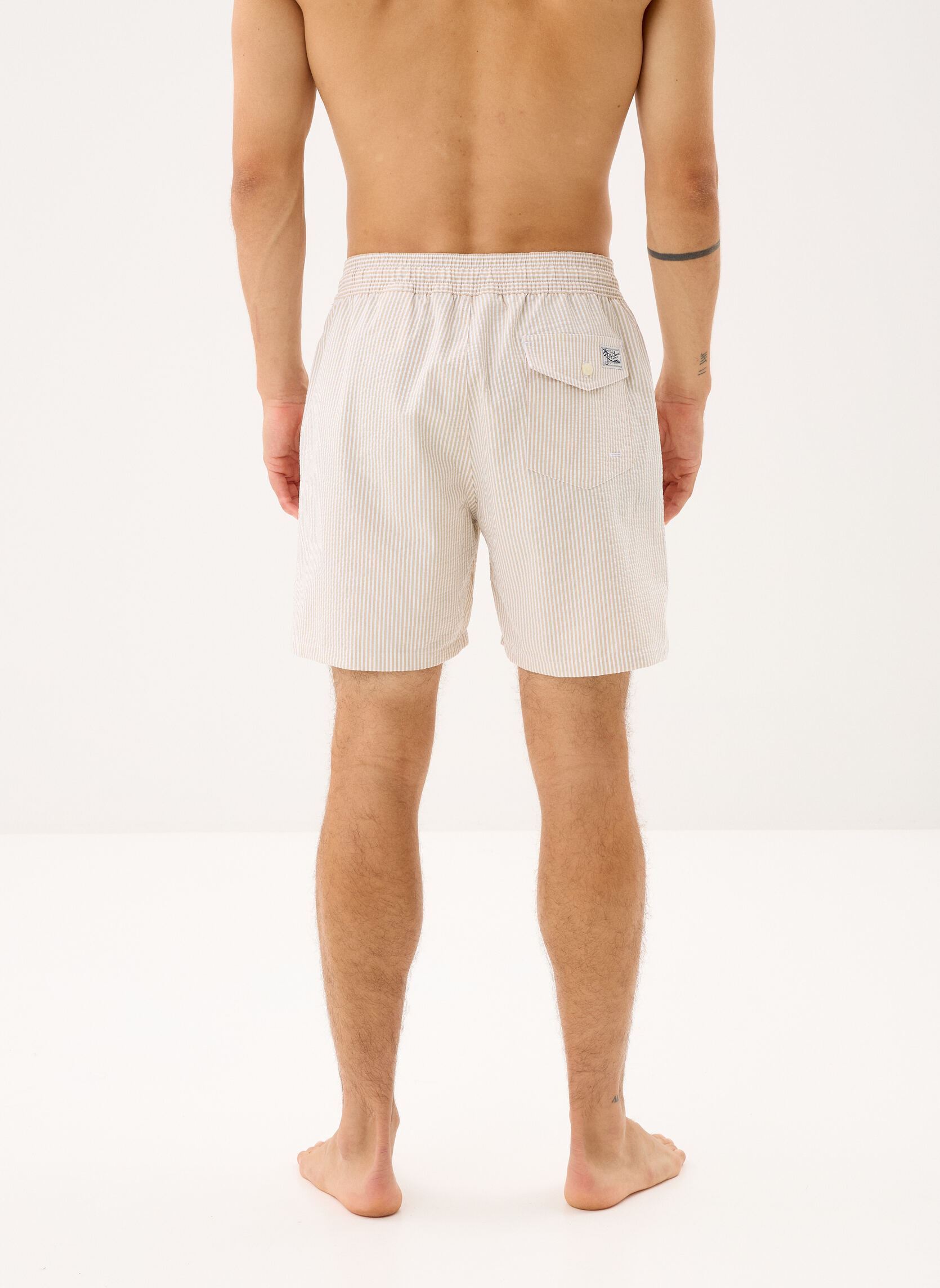 Shorts Traveler-Mid-Trunk 710957784 heren beige Polo Ralph Lauren Shorts Traveler-Mid-Trunk 710957784 heren beige COASTAL BEIGE SEERSUCKER