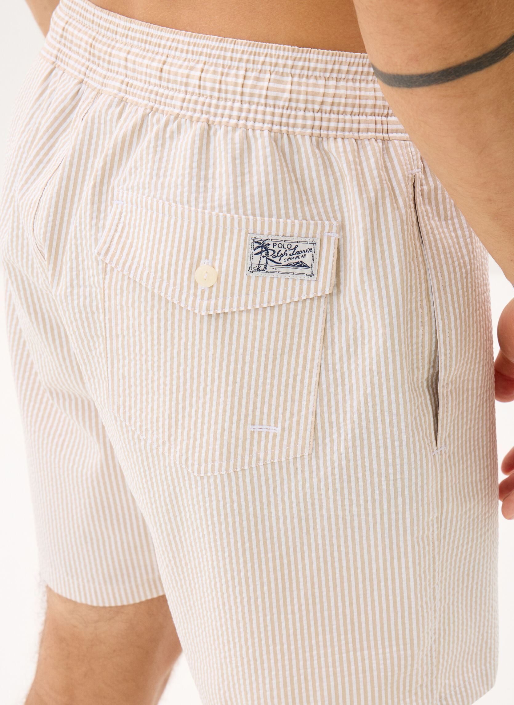 Shorts Traveler-Mid-Trunk 710957784 heren beige Polo Ralph Lauren Shorts Traveler-Mid-Trunk 710957784 heren beige COASTAL BEIGE SEERSUCKER