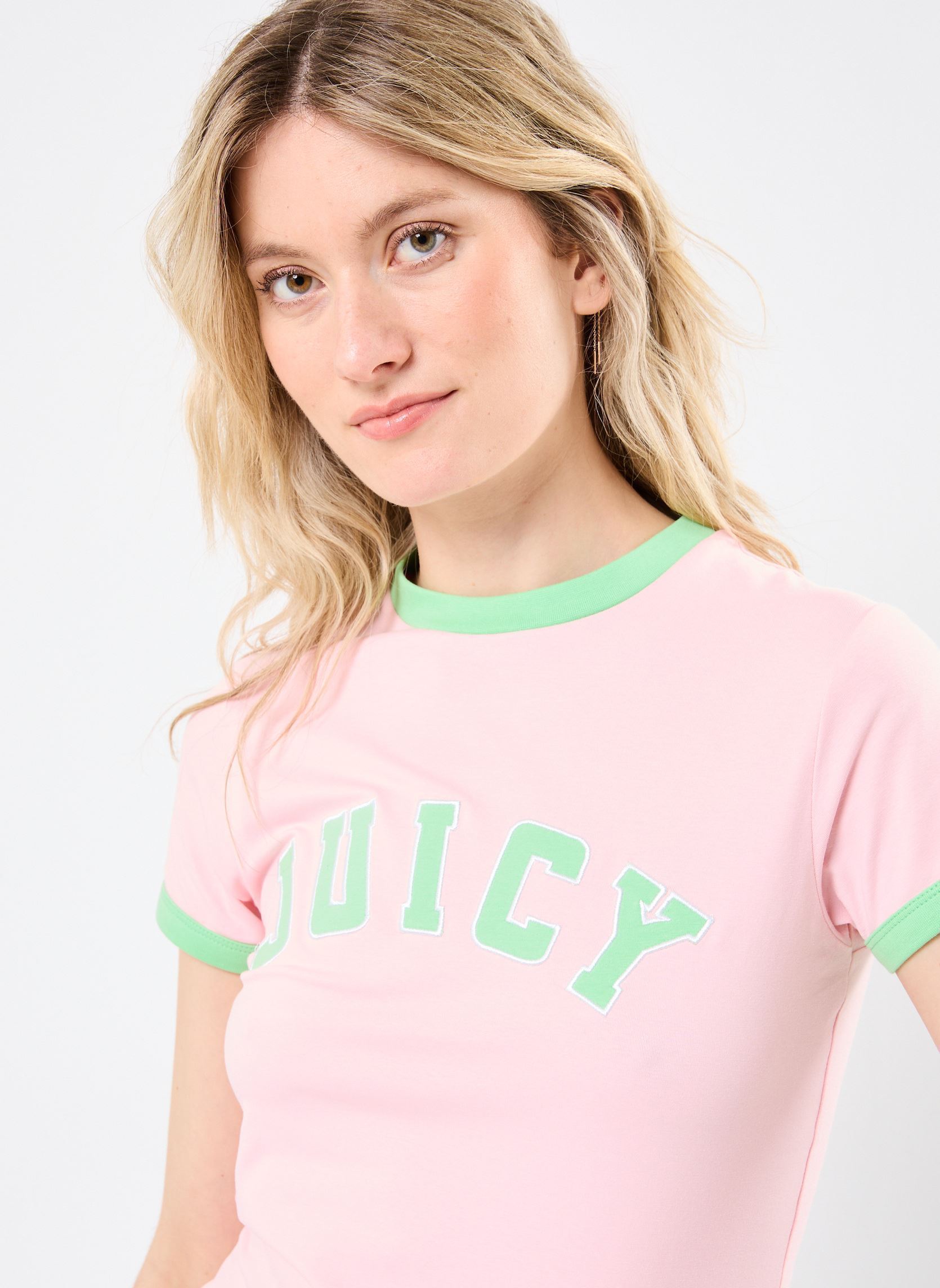 Tee-shirts manches courtes Juicy Collegiate Ringer T_Shirt femme rose JUICY COUTURE Tee-shirts manches courtes Juicy Collegiate Ringer T_Shirt femme rose JUICY PINK