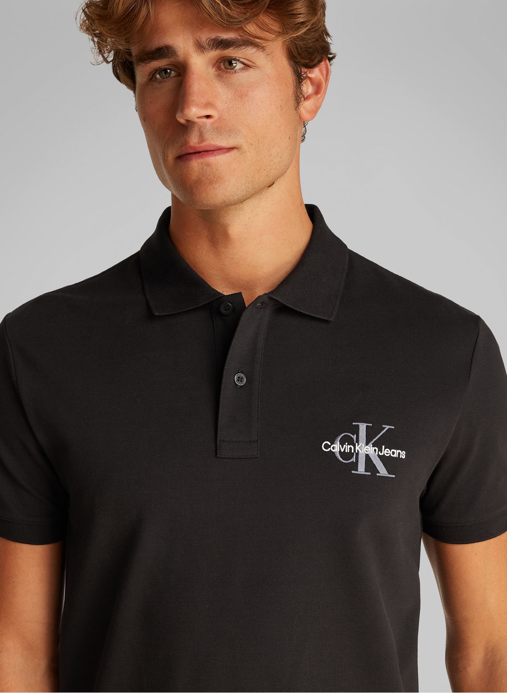 Polos manches courtes Monologo Polo J30J325664 homme noir Calvin Klein Jeans Polos manches courtes Monologo Polo J30J325664 homme noir CK BLACK