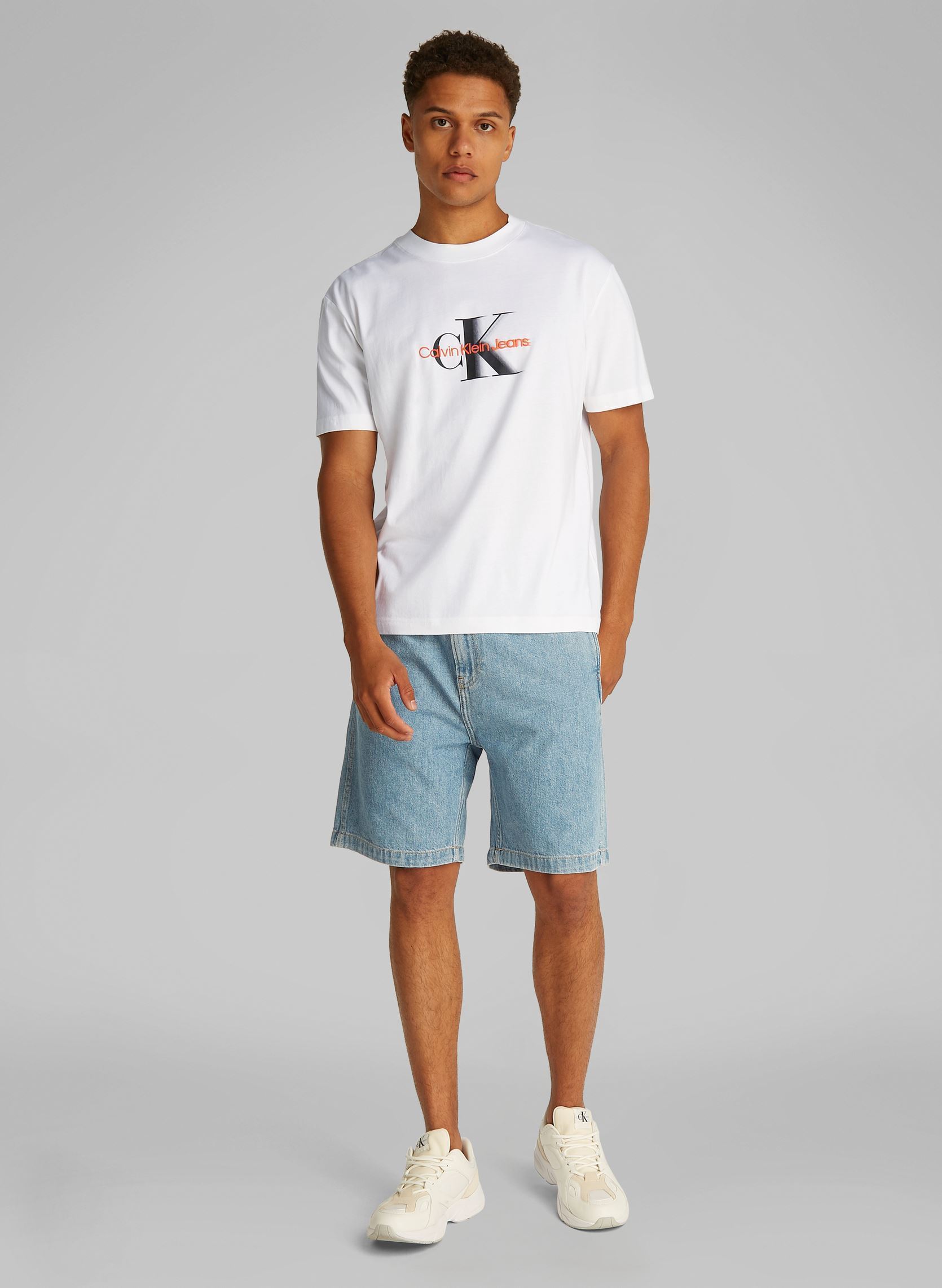 T-Shirts Monologo Shift Tee J30J327471 herren weiß Calvin Klein Jeans T-Shirts Monologo Shift Tee J30J327471 herren weiß BRIGHT WHITE