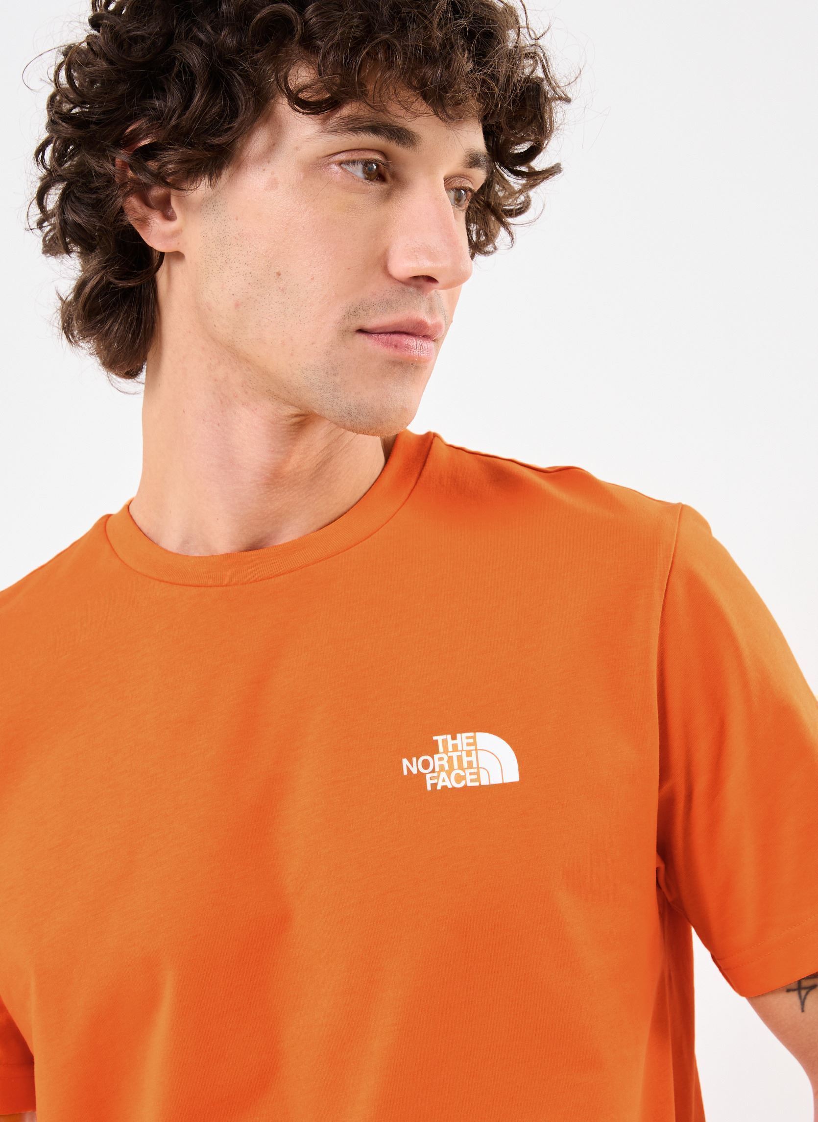 Tee-shirts manches courtes M S/S SIMPLE DOME TEE homme orange The North Face Tee-shirts manches courtes M S/S SIMPLE DOME TEE homme orange DIGITAL ORANGE