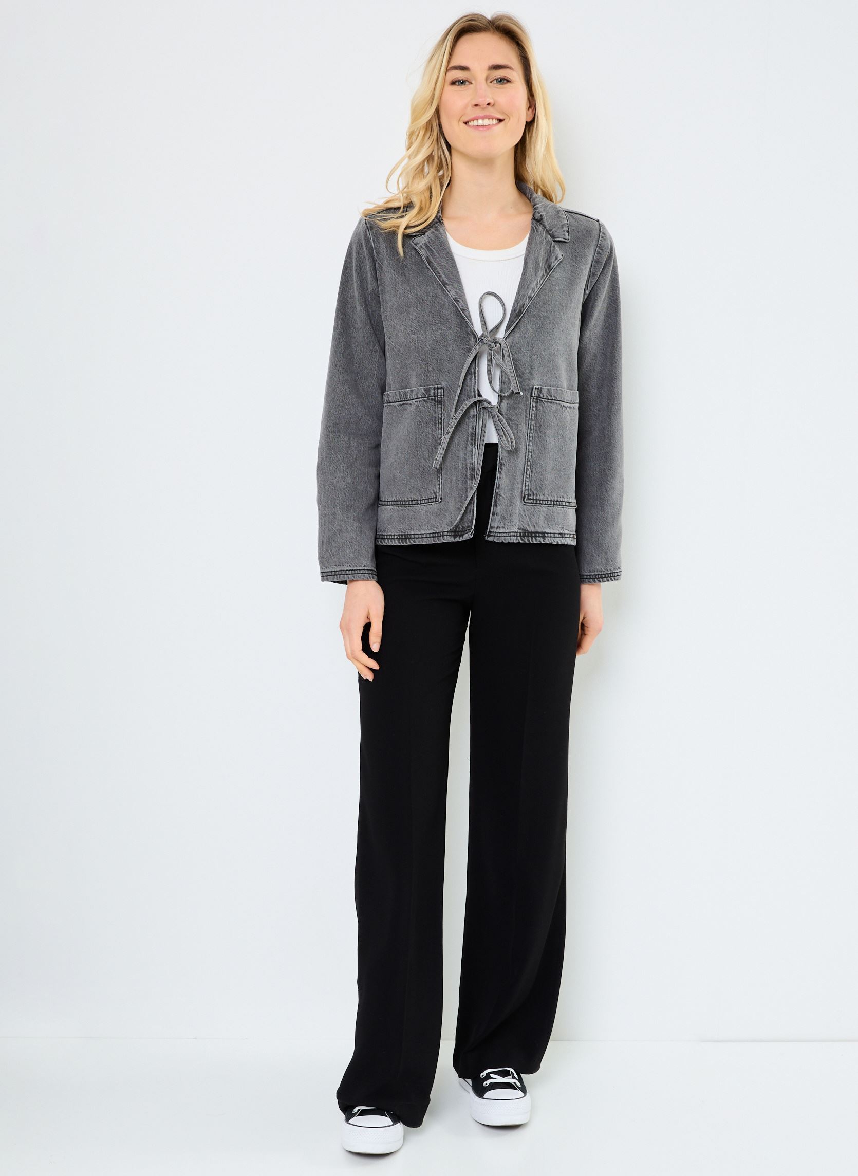 Spijkerjassen VIKIKI L/S TIE DENIM JACKET DGD dames grijs Vila Spijkerjassen VIKIKI L/S TIE DENIM JACKET DGD dames grijs Dark Grey Denim