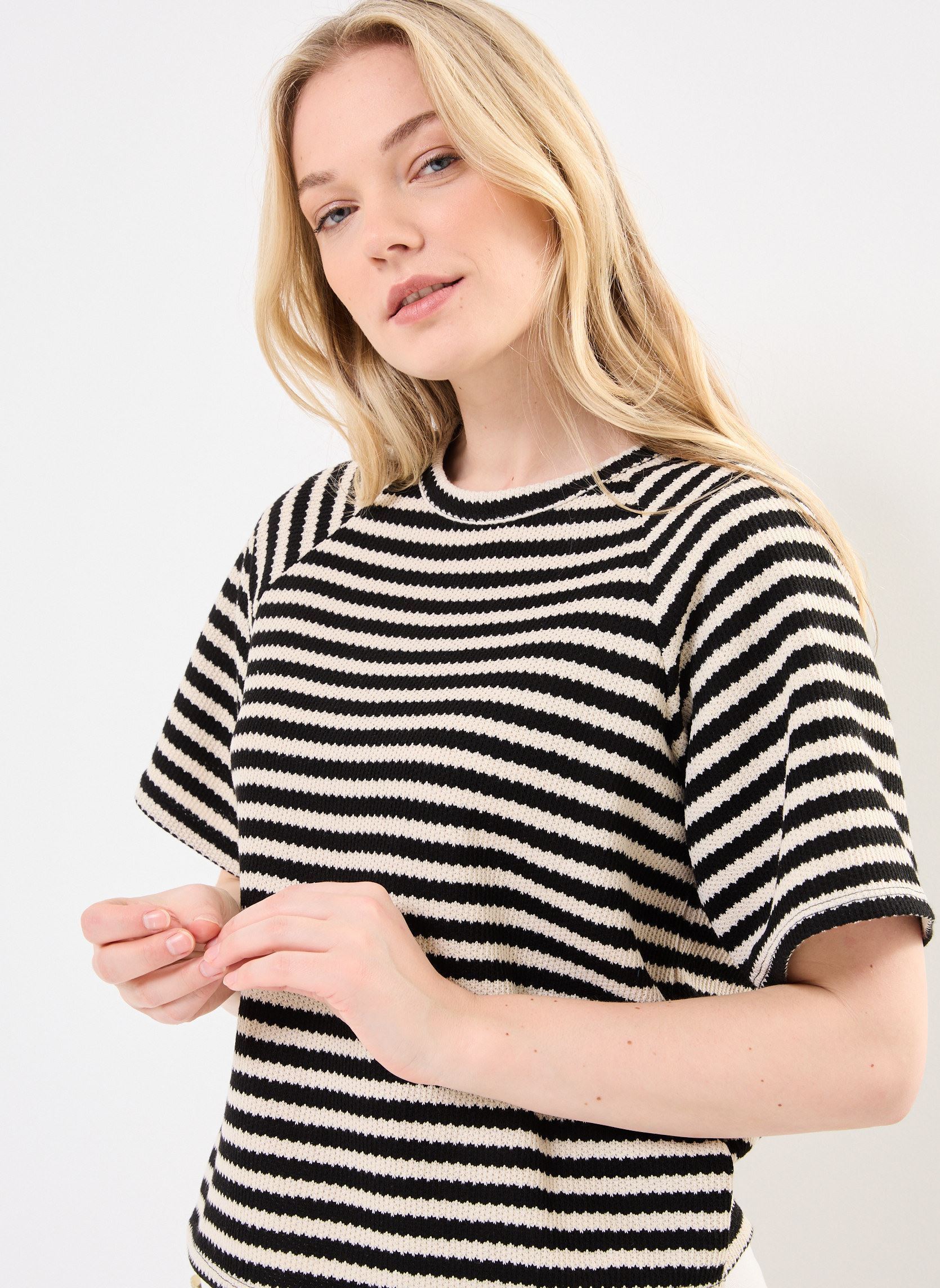 Tee-shirts manches courtes VIMATA O-NECK 2/4 TOP/PB femme noir Vila Tee-shirts manches courtes VIMATA O-NECK 2/4 TOP/PB femme noir Black Beauty