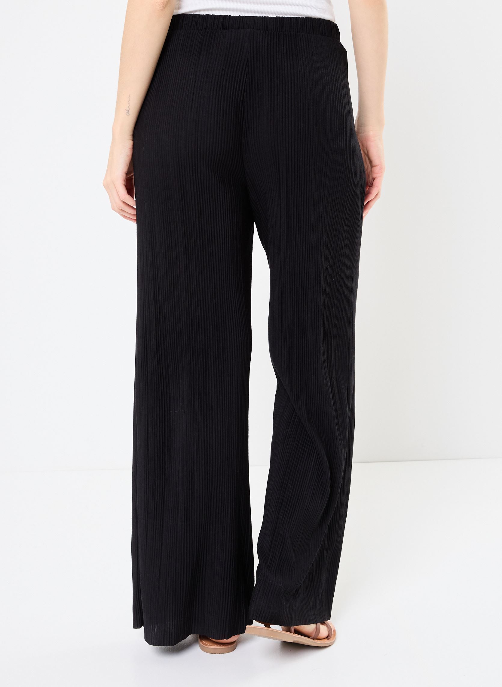 Pantalons larges VIPLISA HW LOOSE PANTS - NOOS femme noir Vila Pantalons larges VIPLISA HW LOOSE PANTS - NOOS femme noir Black Beauty