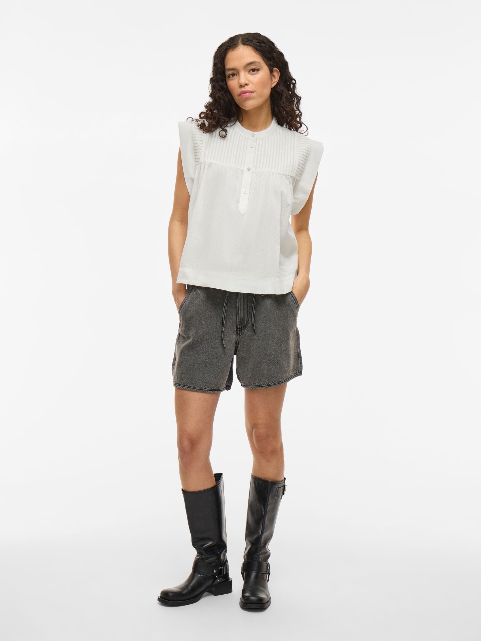 Tops VIKATINKA S/L SHORT SHIRT femme blanc Vila Tops VIKATINKA S/L SHORT SHIRT femme blanc Snow white