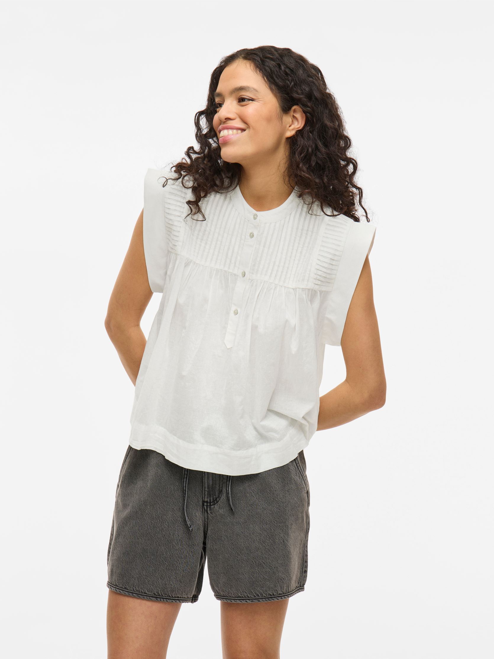 Tops VIKATINKA S/L SHORT SHIRT femme blanc Vila Tops VIKATINKA S/L SHORT SHIRT femme blanc Snow white