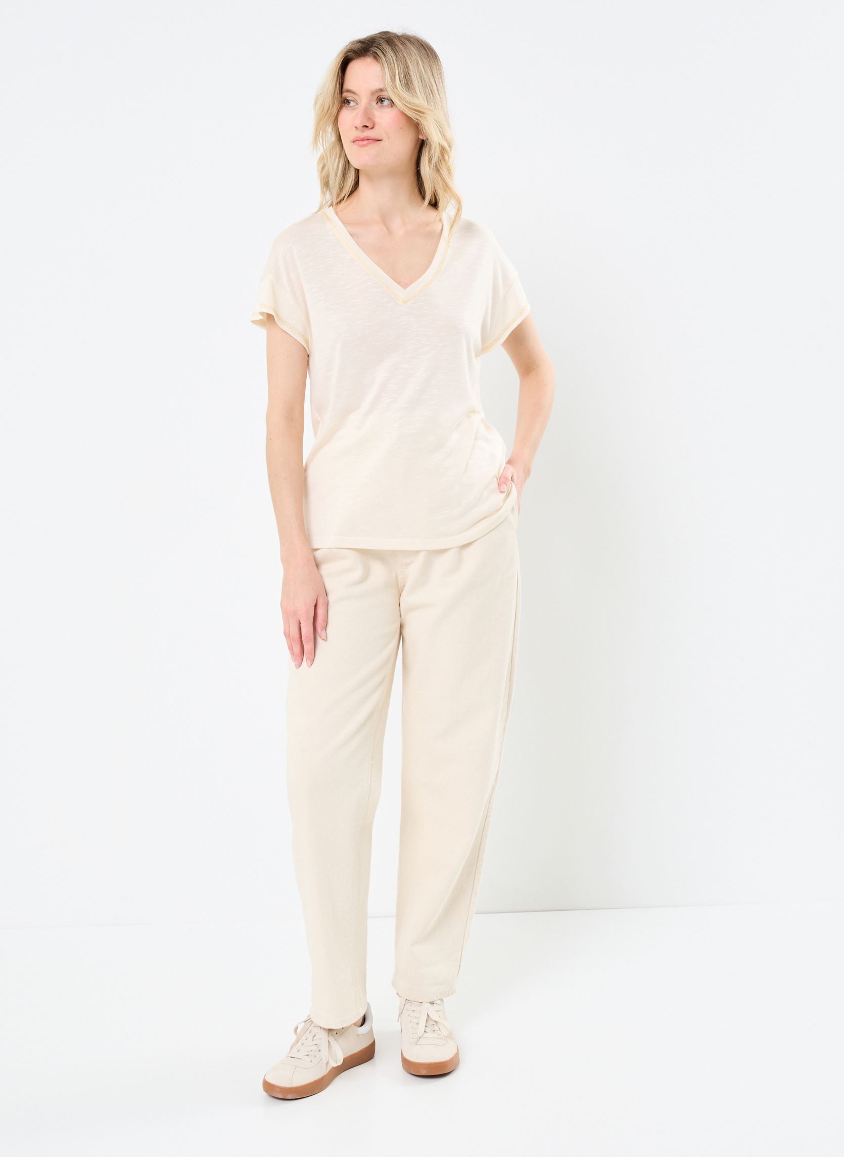 Kurzarm-T-Shirts VINOEL V-NECK S/S STITCH DETAIL TOP damen beige Vila Kurzarm-T-Shirts VINOEL V-NECK S/S STITCH DETAIL TOP damen beige Birch