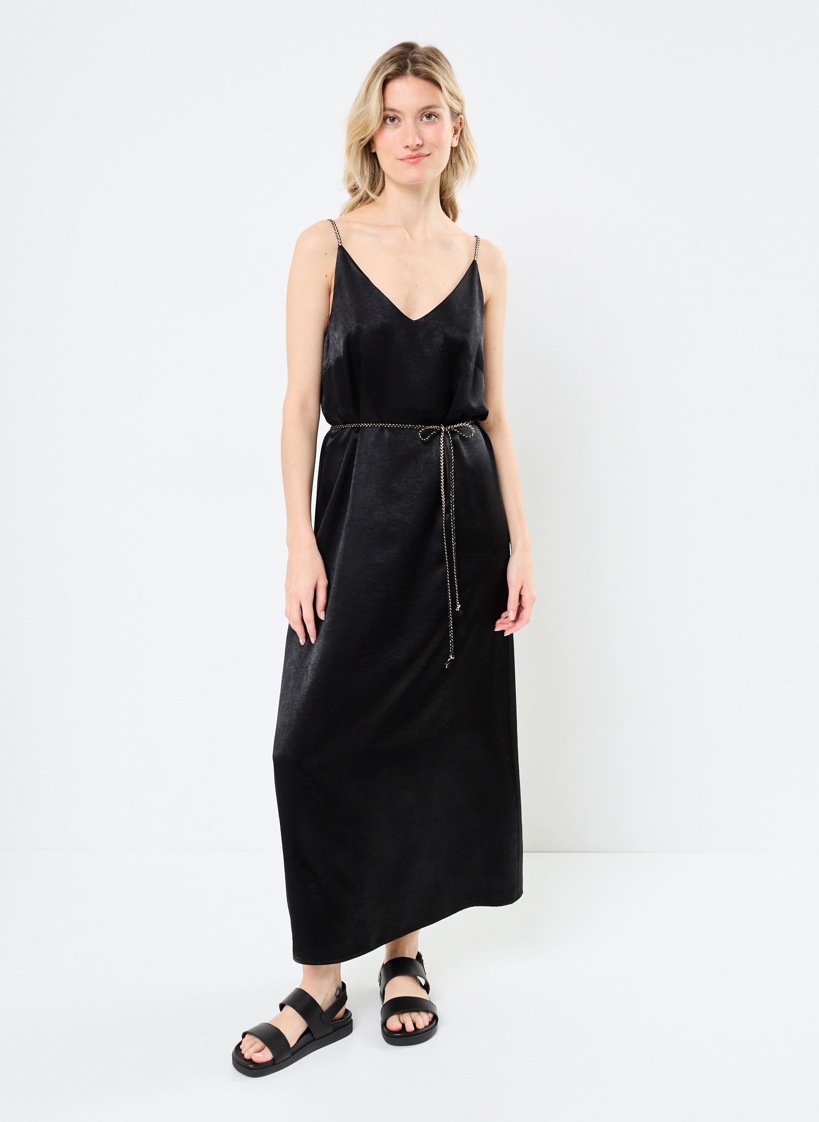 Robes longues VISANIA V-NECK S/L ANKLE DRESS/DC femme noir Vila Robes longues VISANIA V-NECK S/L ANKLE DRESS/DC femme noir BLACK BEAUTY