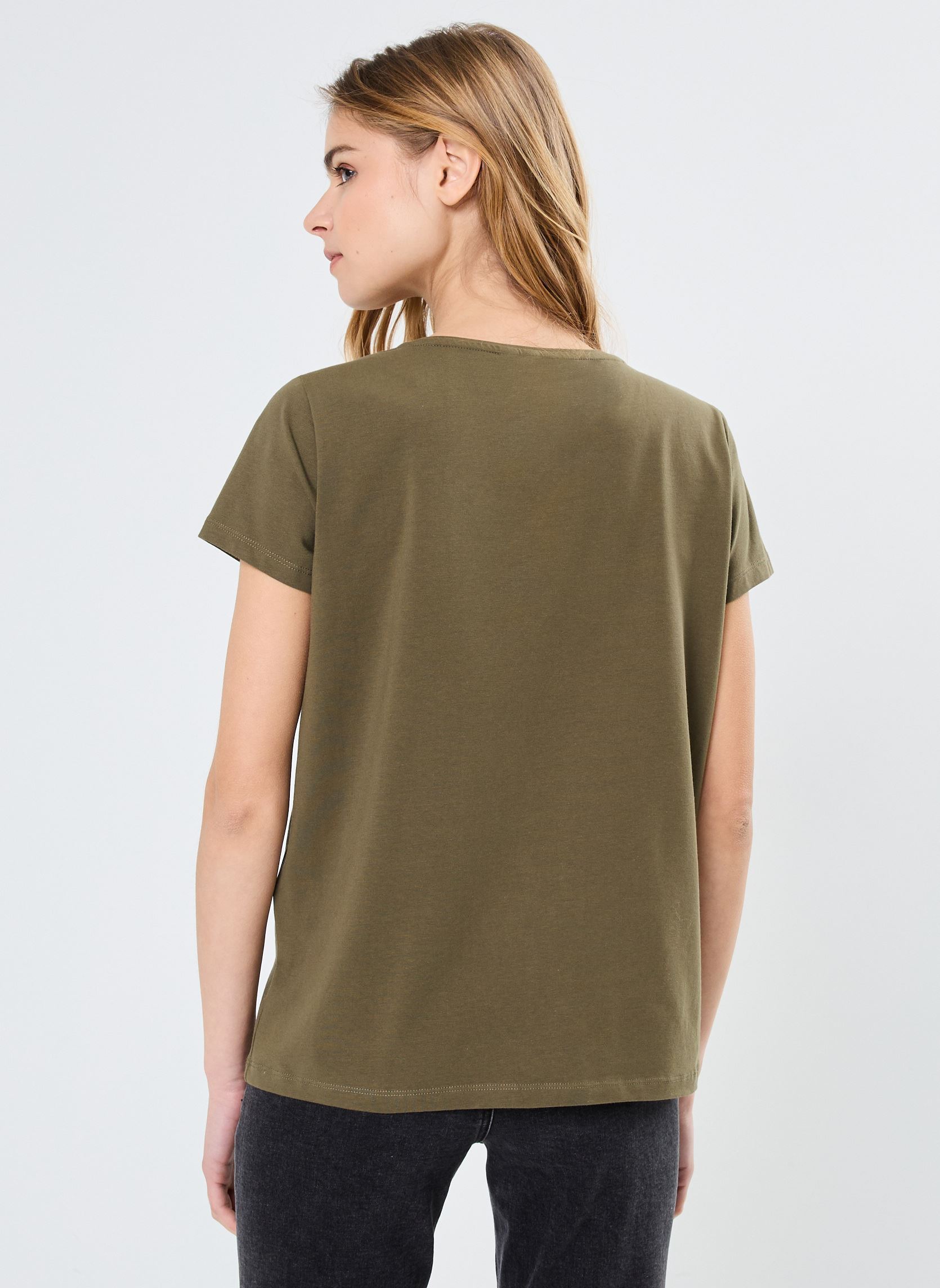 Tee-shirts manches courtes PCNEW BILLY TEE EMB JRS NOOS BC femme vert Pieces Tee-shirts manches courtes PCNEW BILLY TEE EMB JRS NOOS BC femme vert Kalamata