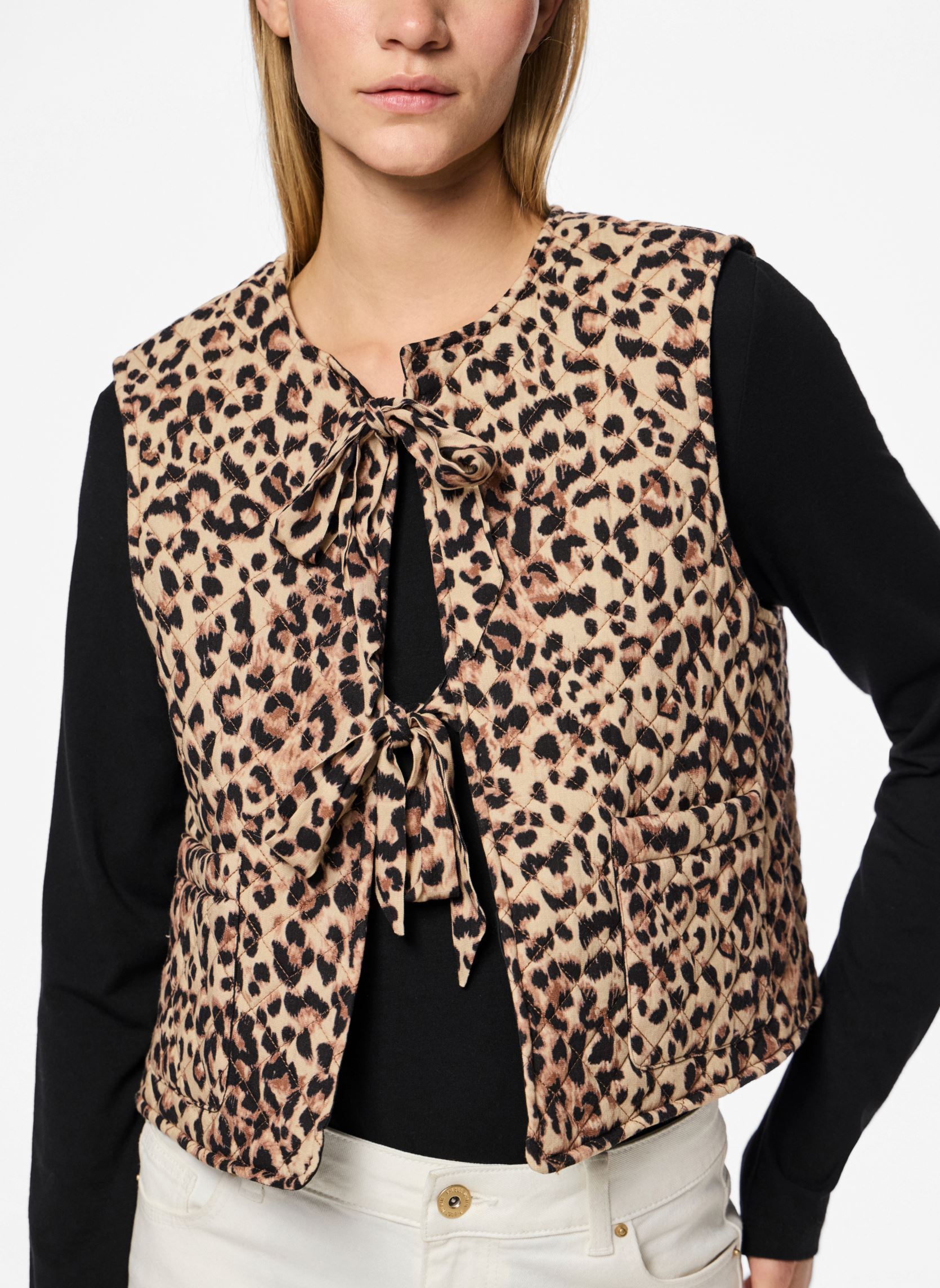Strickjacken und Westen PCSARIA SHORT VEST damen braun Pieces Strickjacken und Westen PCSARIA SHORT VEST damen braun TANNIN
