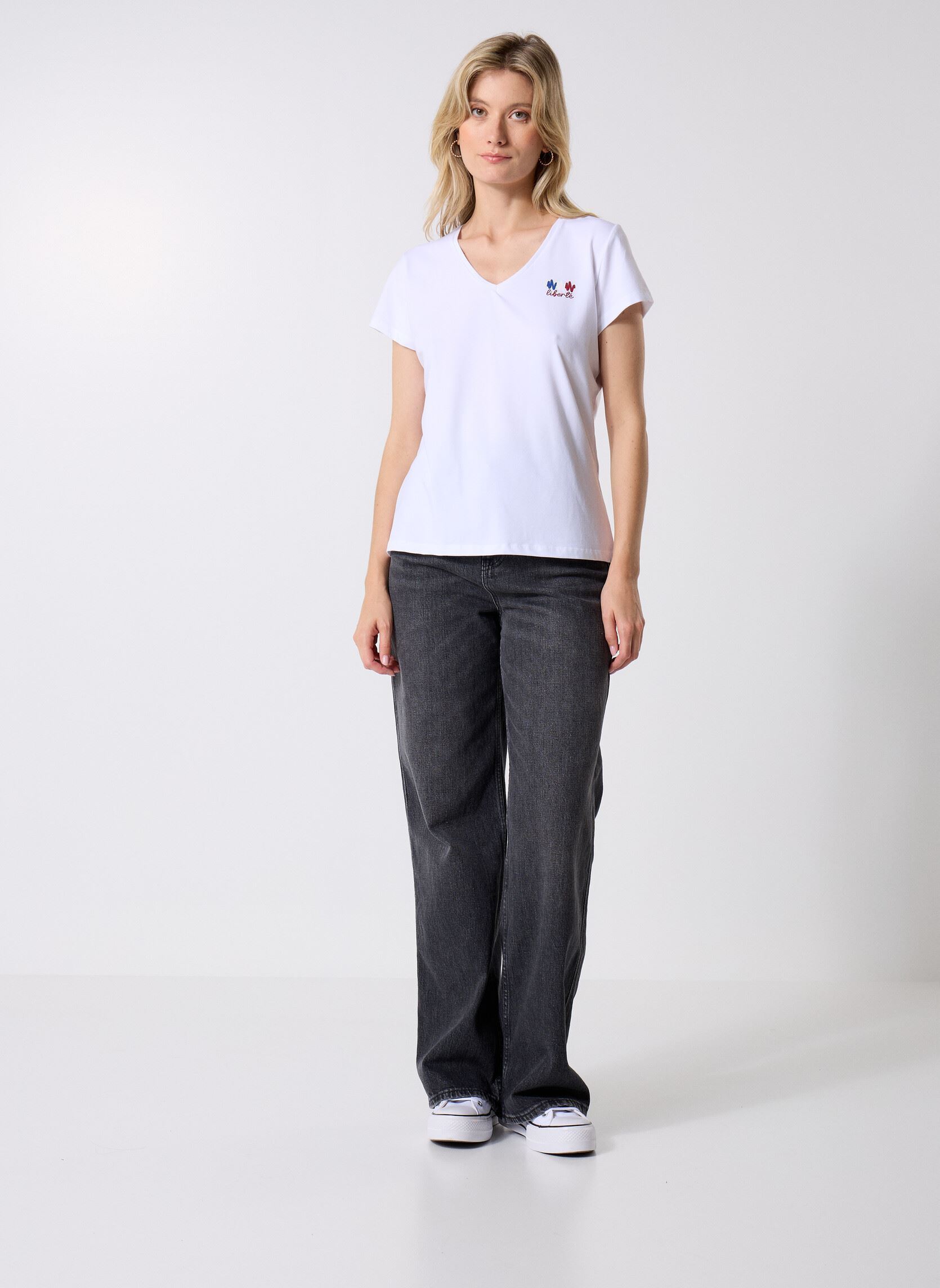 T-shirt a maniche corte PCSERIMA SS T-SHIRT FC BC donna bianco Pieces T-shirt a maniche corte PCSERIMA SS T-SHIRT FC BC donna bianco BRIGHT WHITE LIBERTE
