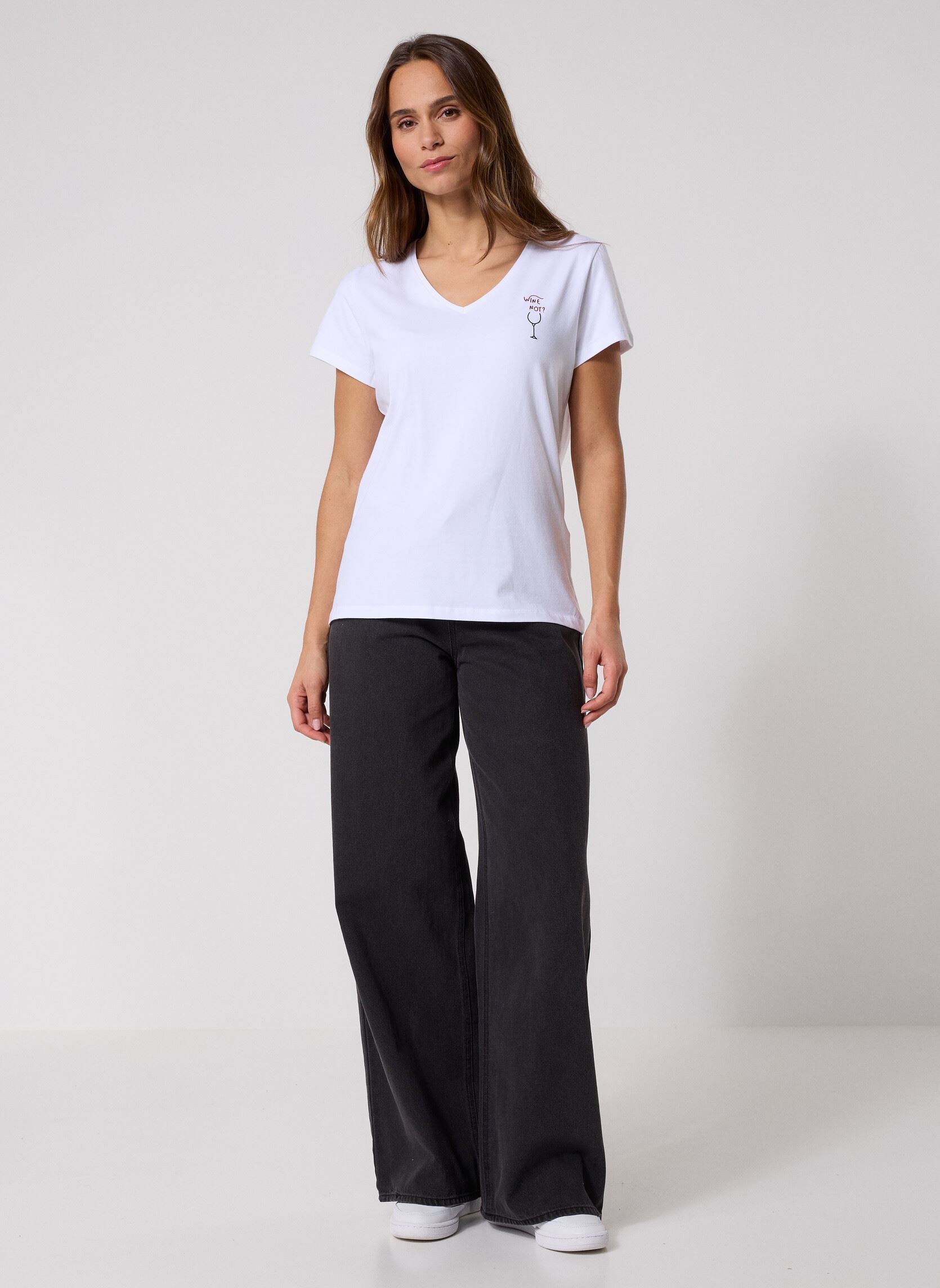 T-shirts met korte mouwen PCSERIMA SS T-SHIRT FC BC dames wit Pieces T-shirts met korte mouwen PCSERIMA SS T-SHIRT FC BC dames wit BRIGHT WHITE WINE WINE