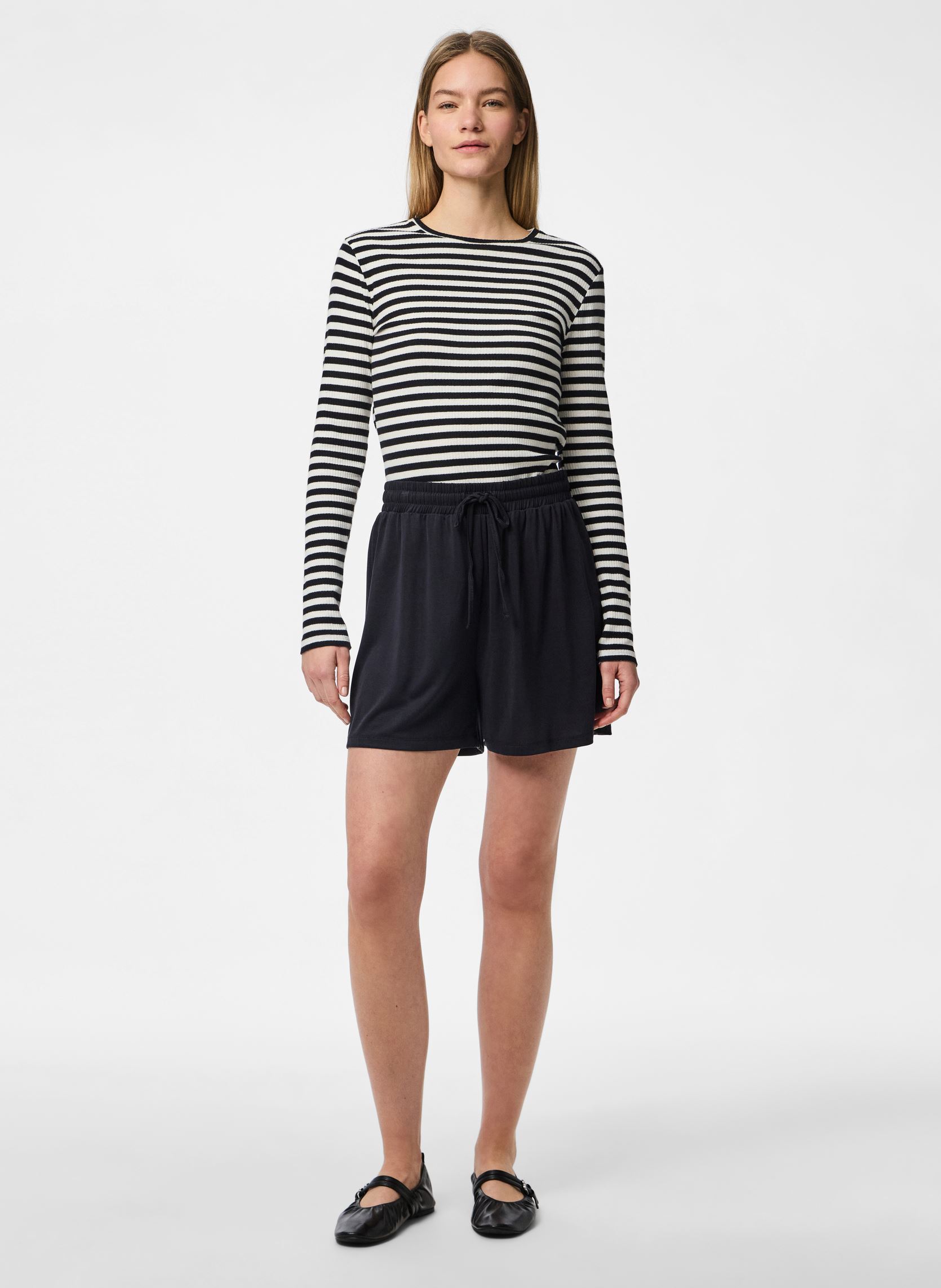 Shorts PCANORA HW SHORTS JRS NOOS BC damen schwarz Pieces Shorts PCANORA HW SHORTS JRS NOOS BC damen schwarz Black
