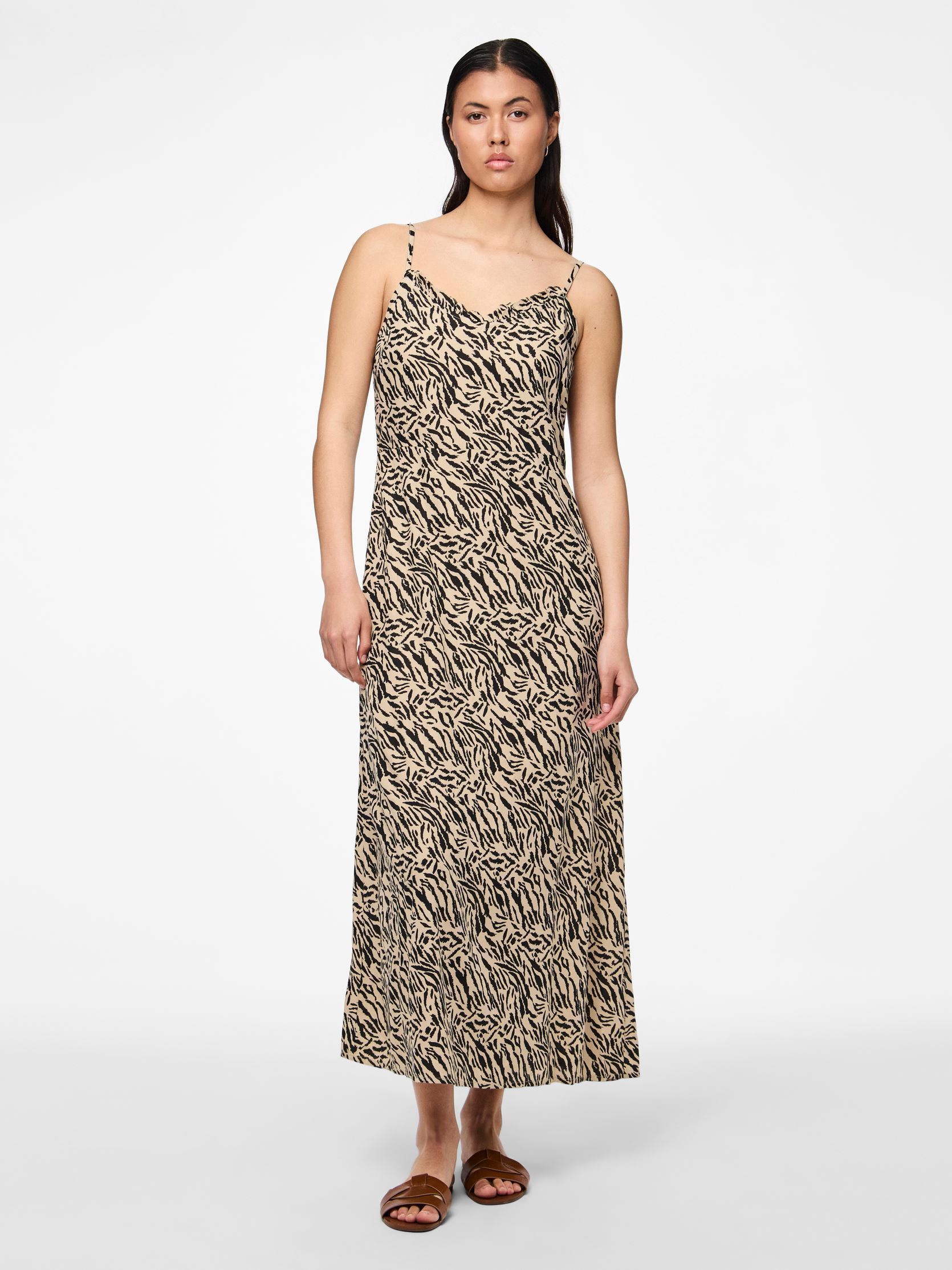 Vestidos largos PCNYA SLIP ANKLE DRESS BF WVN BC mujer blanco Pieces Vestidos largos PCNYA SLIP ANKLE DRESS BF WVN BC mujer blanco White pepper
