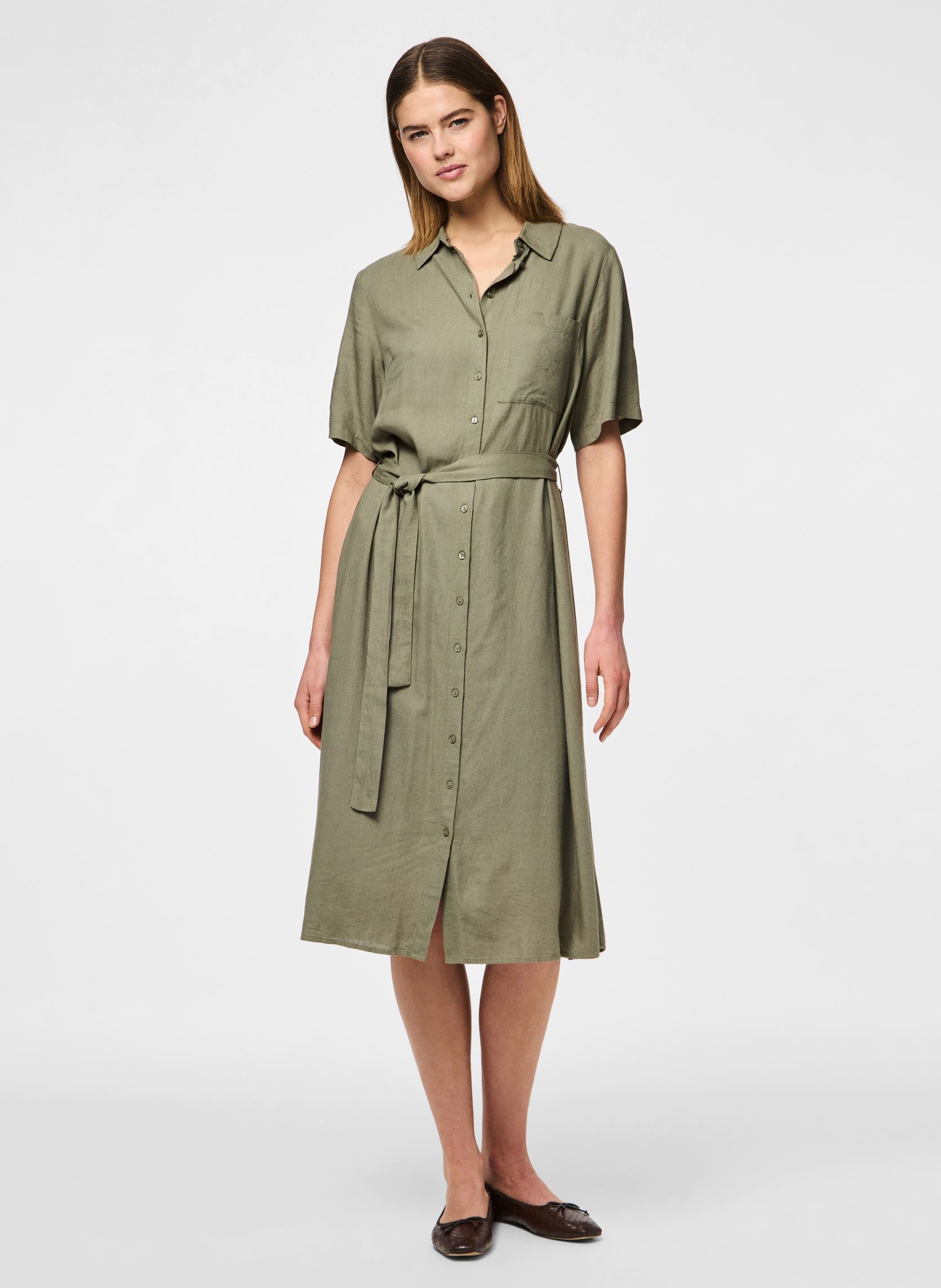 Robes Chemise PCPIA 2/4 MIDI SHIRT DRESS WVN NOOS femme vert Pieces Robes Chemise PCPIA 2/4 MIDI SHIRT DRESS WVN NOOS femme vert Deep Lichen Green