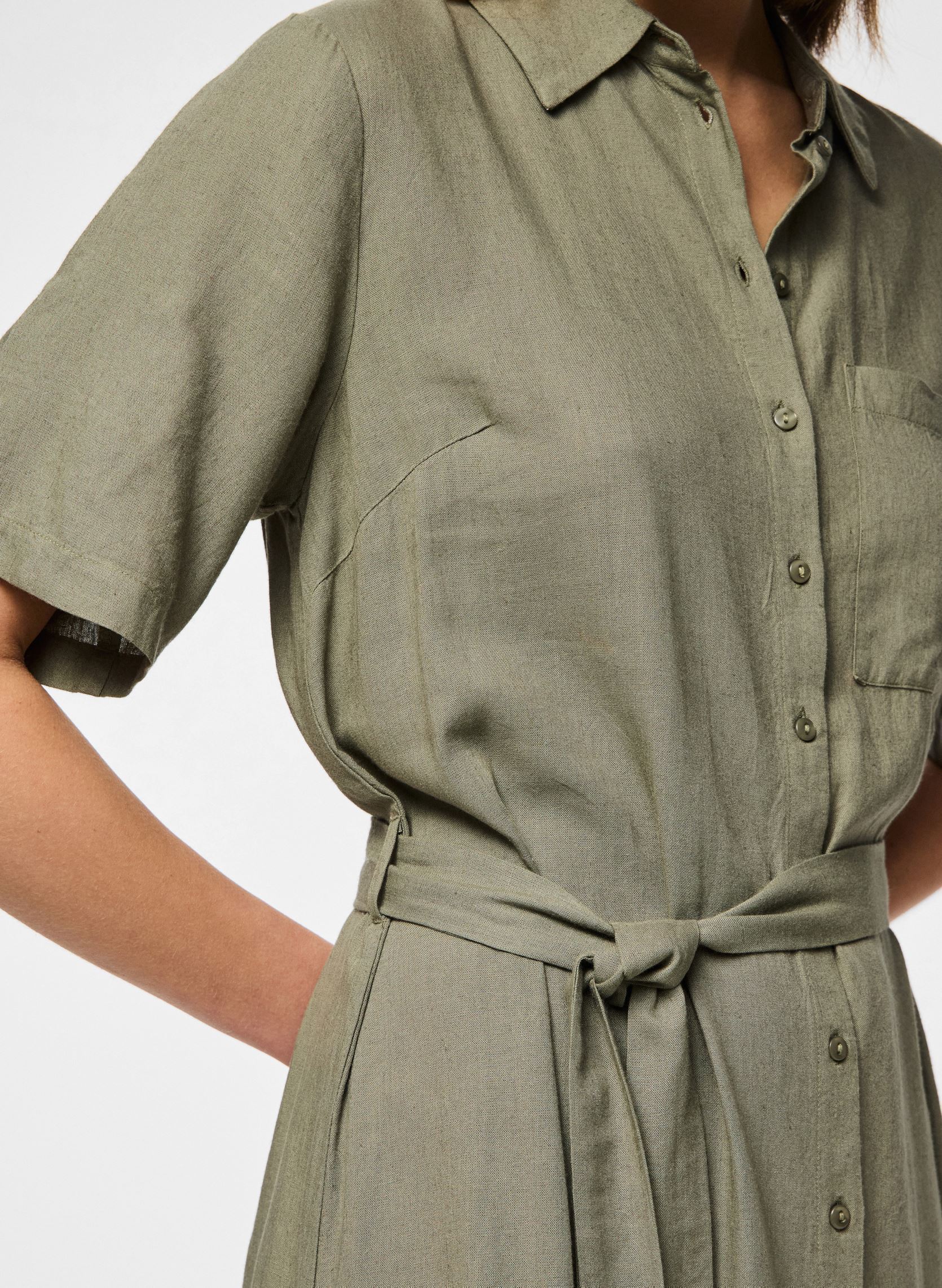 Robes Chemise PCPIA 2/4 MIDI SHIRT DRESS WVN NOOS femme vert Pieces Robes Chemise PCPIA 2/4 MIDI SHIRT DRESS WVN NOOS femme vert Deep Lichen Green
