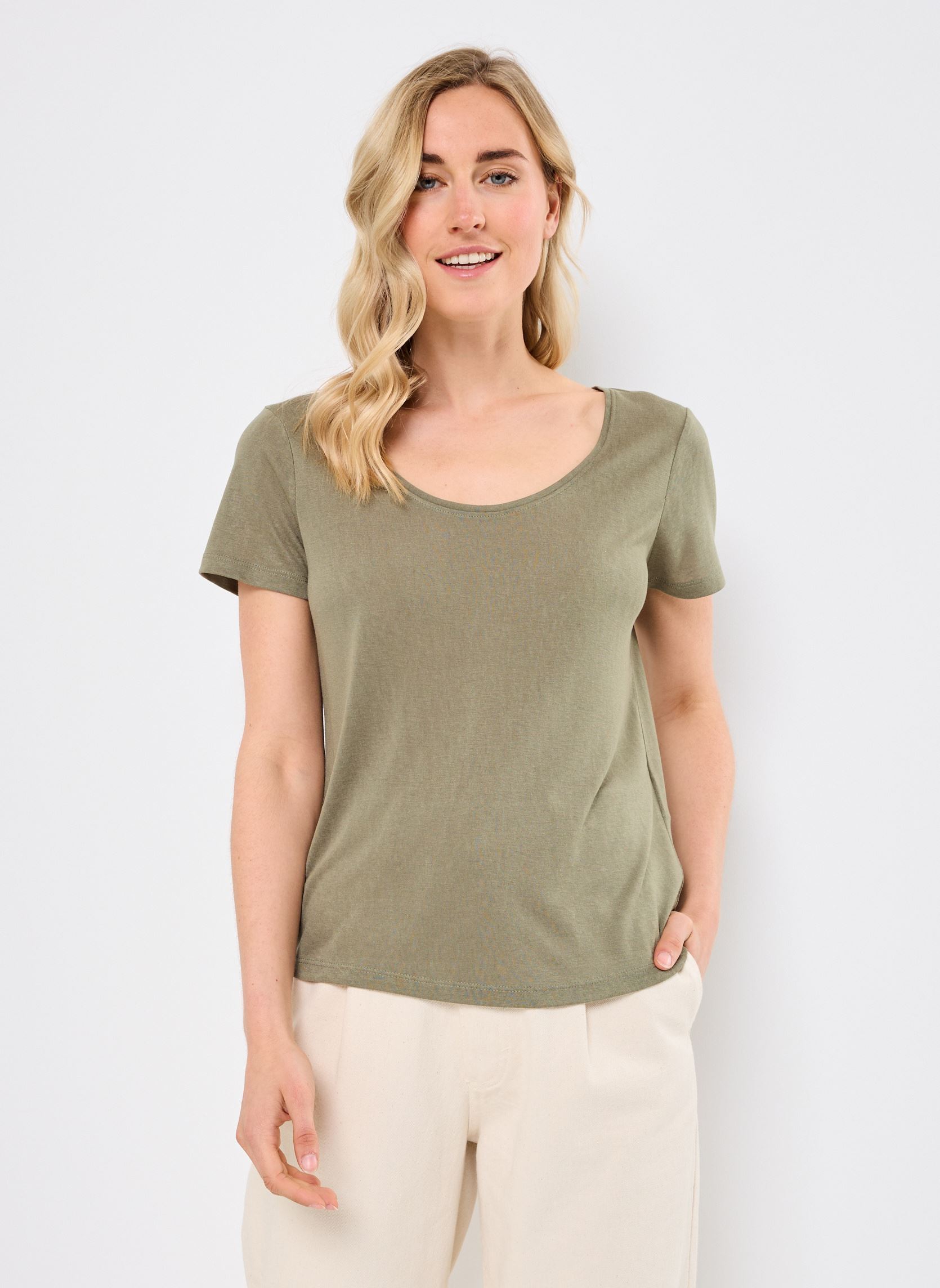 Tee-shirts PCSOPHIE SS U-NECK TEE JRS NOOS BC femme vert Pieces Tee-shirts PCSOPHIE SS U-NECK TEE JRS NOOS BC femme vert Deep Lichen Green