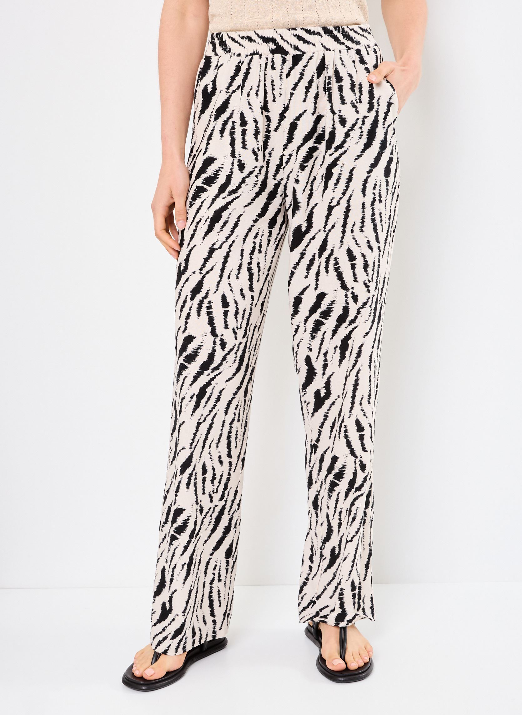 Weite Hosen PCTARLEM HW PANTS WVN damen beige Pieces Weite Hosen PCTARLEM HW PANTS WVN damen beige Oat Milk
