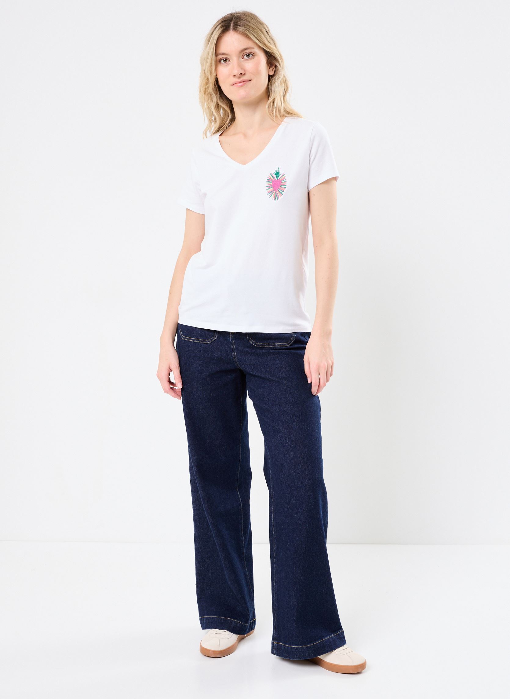 T-shirt a maniche corte PCTILLY SS V-NECK EMB T-SHIRT JRS FC donna bianco Pieces T-shirt a maniche corte PCTILLY SS V-NECK EMB T-SHIRT JRS FC donna bianco BRIGHT WHITE