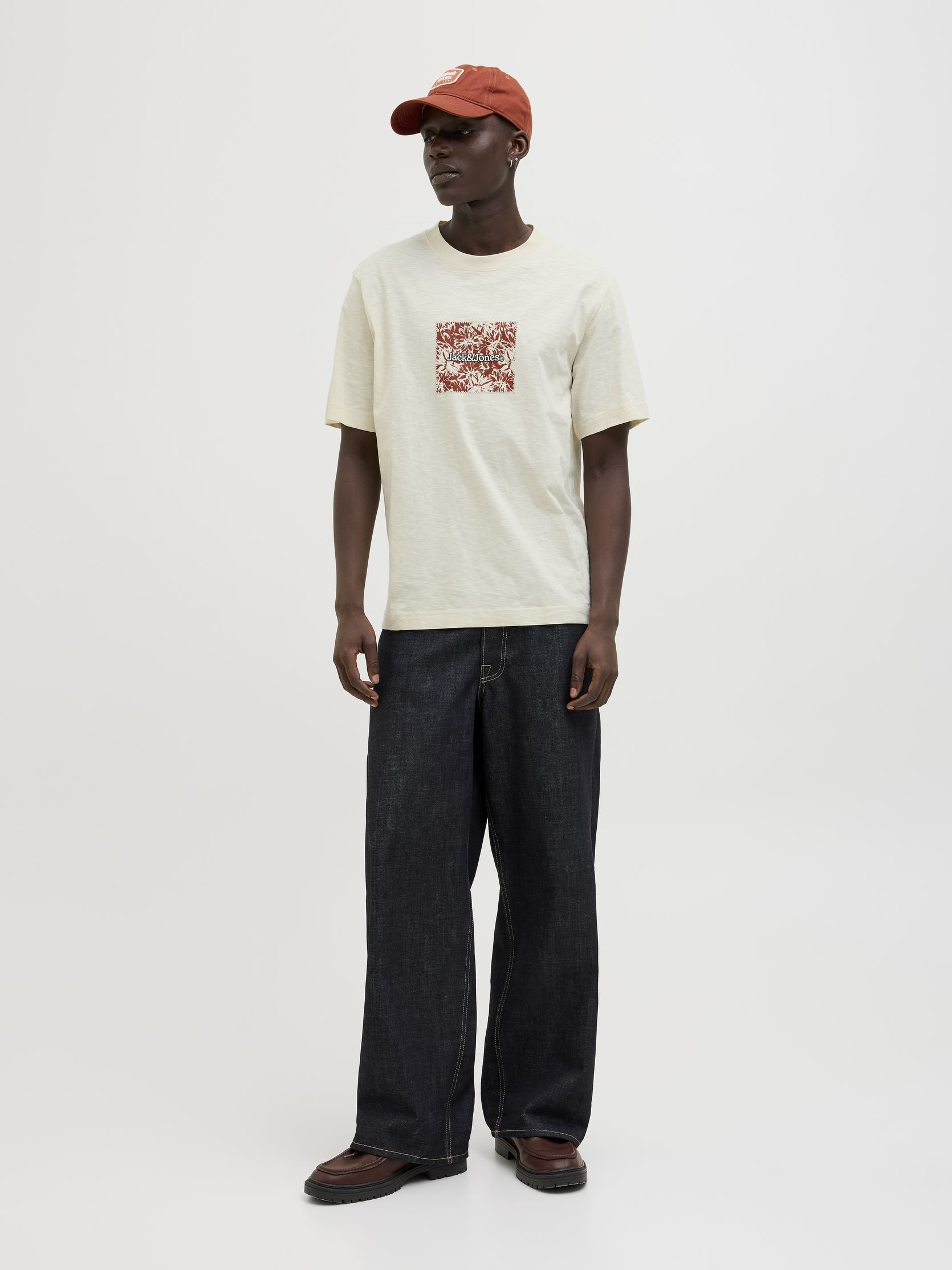Tee-shirts manches courtes JORSPLIT AOP BRANDING TEE SS CREW NECK homme blanc Jack & Jones Tee-shirts manches courtes JORSPLIT AOP BRANDING TEE SS CREW NECK homme blanc ANTIQUE WHITE