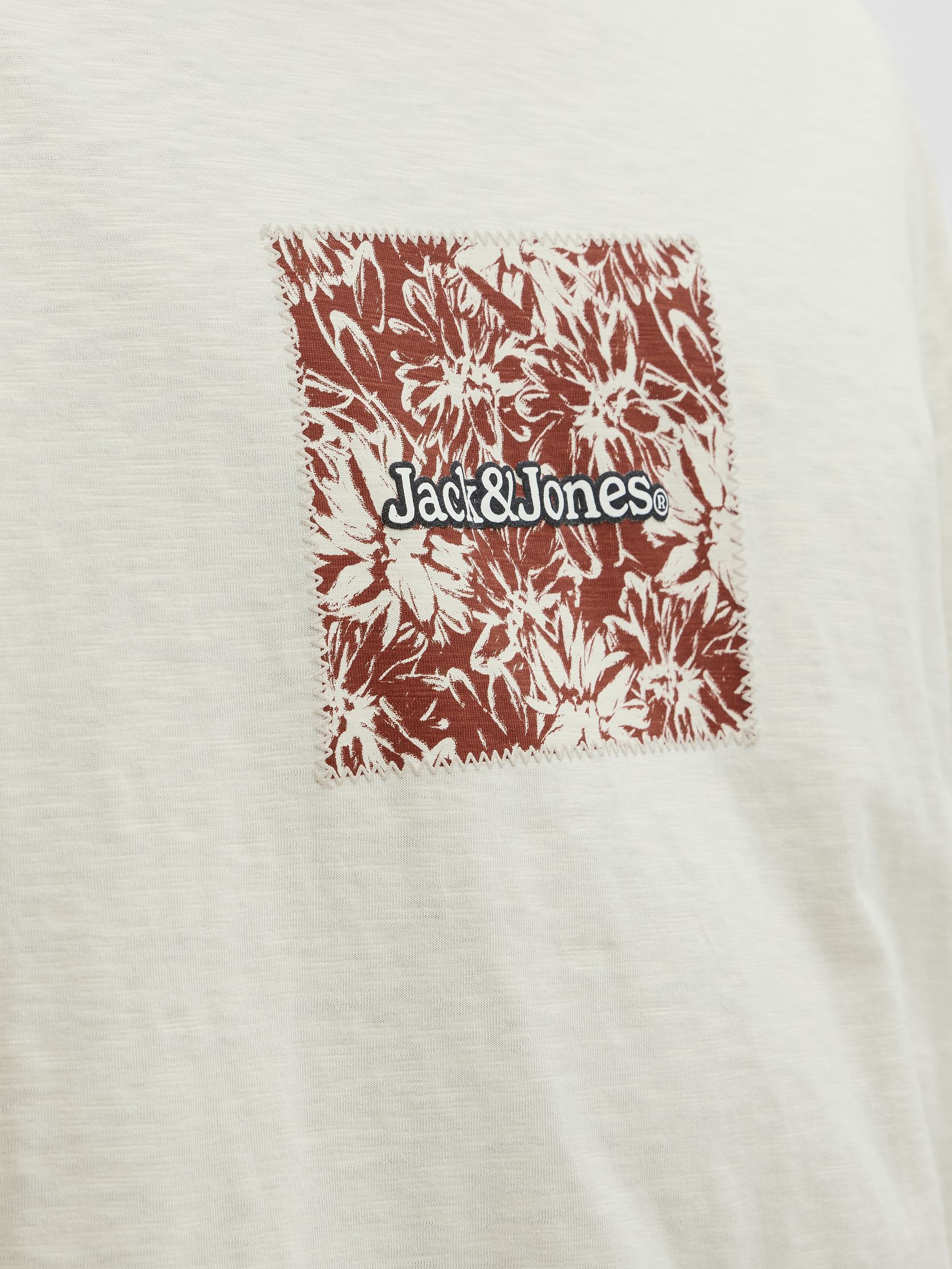Tee-shirts manches courtes JORSPLIT AOP BRANDING TEE SS CREW NECK homme blanc Jack & Jones Tee-shirts manches courtes JORSPLIT AOP BRANDING TEE SS CREW NECK homme blanc ANTIQUE WHITE