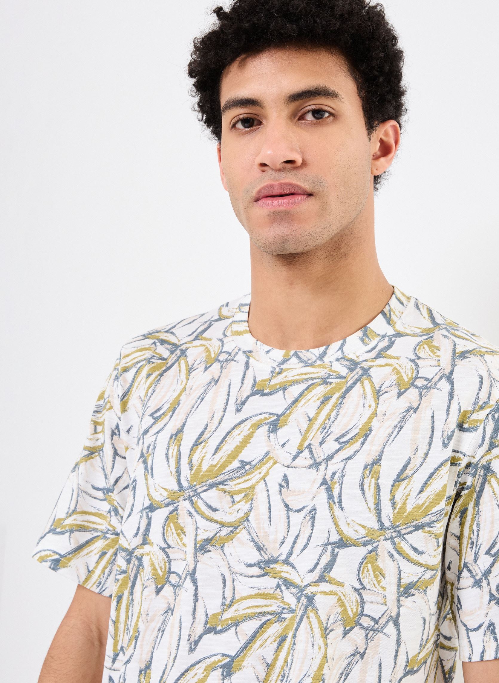 Tee-shirts manches courtes JORSPLIT AOP TEE SS CREW NECK LN homme blanc Jack & Jones Tee-shirts manches courtes JORSPLIT AOP TEE SS CREW NECK LN homme blanc CLOUD DANCER