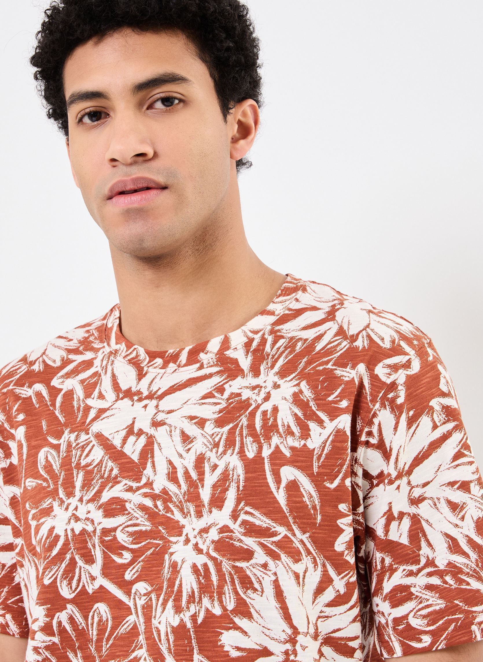 Tee-shirts manches courtes JORSPLIT AOP TEE SS CREW NECK LN homme marron Jack & Jones Tee-shirts manches courtes JORSPLIT AOP TEE SS CREW NECK LN homme marron ARABIAN SPICE