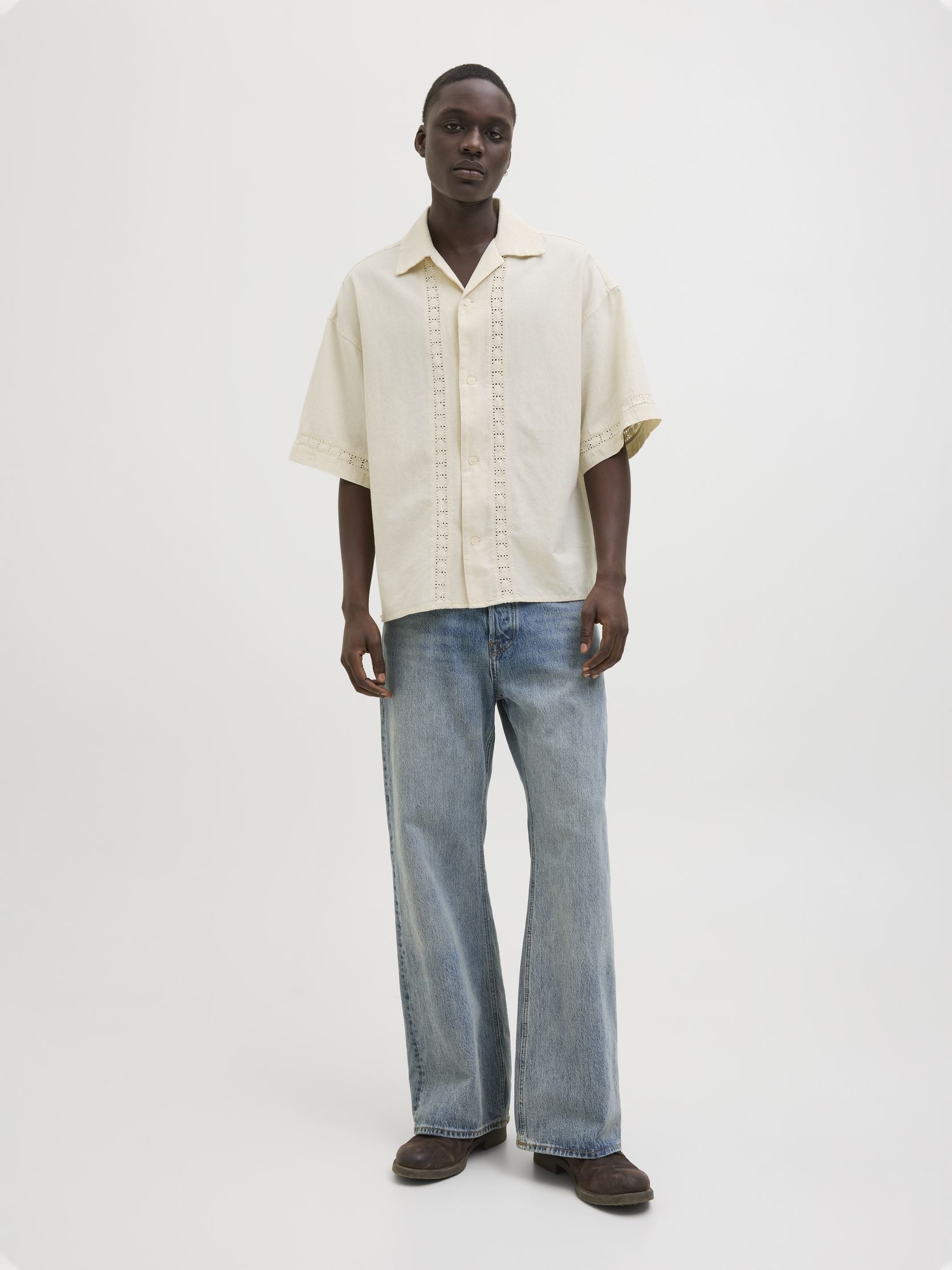 Chemises JORMARRAKECH DETAIL SHIRT SS homme blanc Jack & Jones Chemises JORMARRAKECH DETAIL SHIRT SS homme blanc ANTIQUE WHITE
