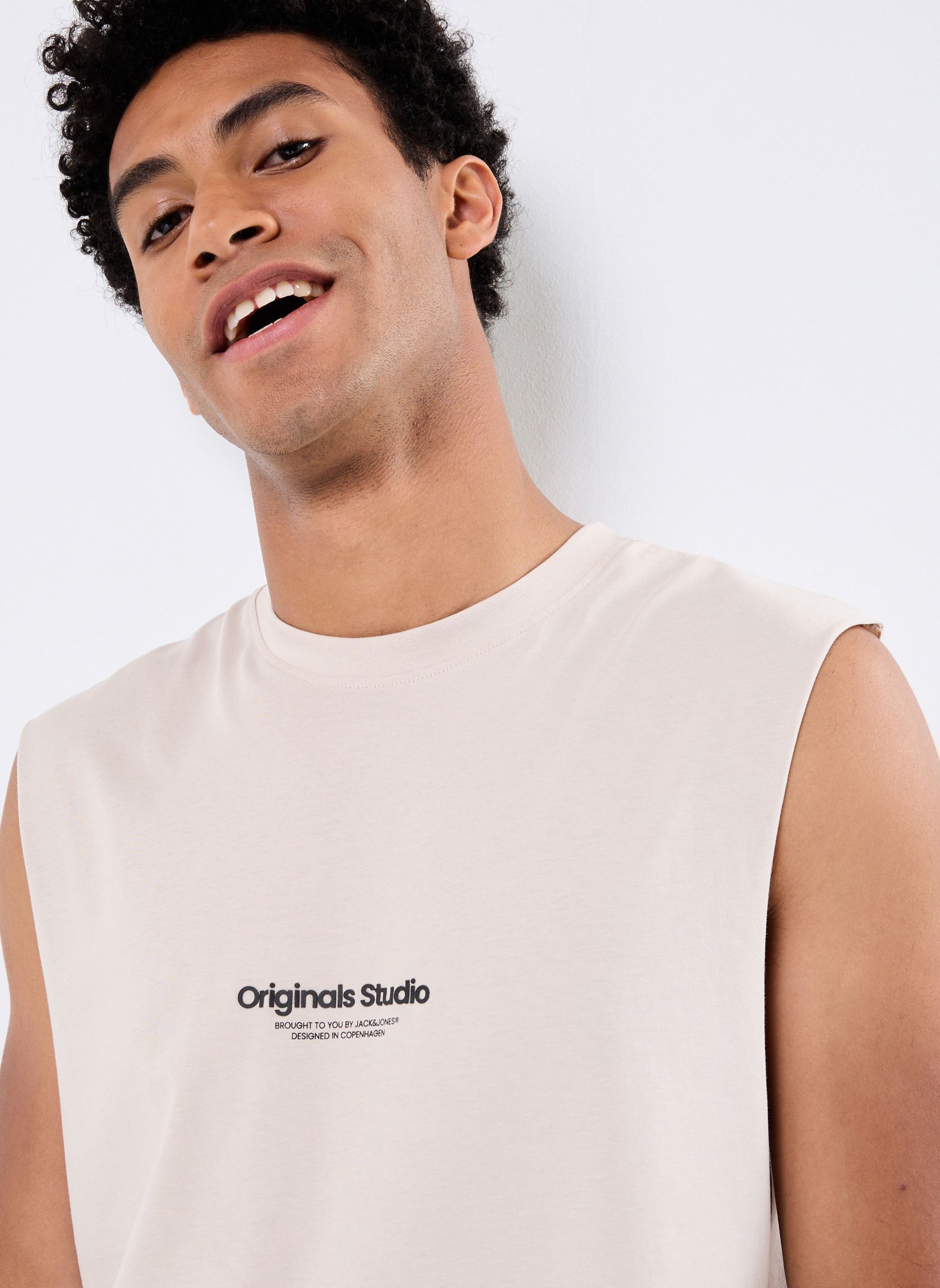 Tee-shirts manches courtes JORVESTERBRO SLEEVELESS TEE SN homme beige Jack & Jones Tee-shirts manches courtes JORVESTERBRO SLEEVELESS TEE SN homme beige MOONBEAM