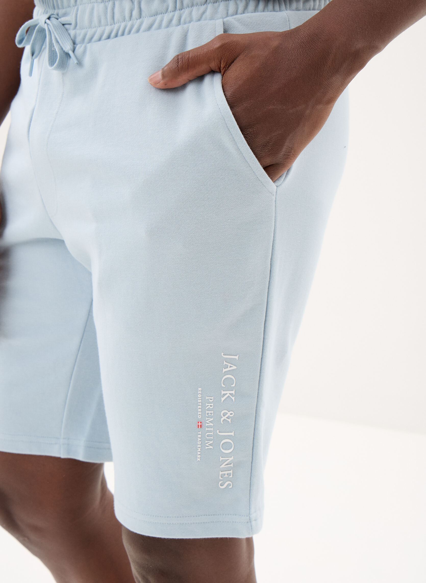 Shorts JPSTARCHIE SWEATSHORTS FRANCE MID homme bleu Jack & Jones Shorts JPSTARCHIE SWEATSHORTS FRANCE MID homme bleu CELESTIAL BLUE