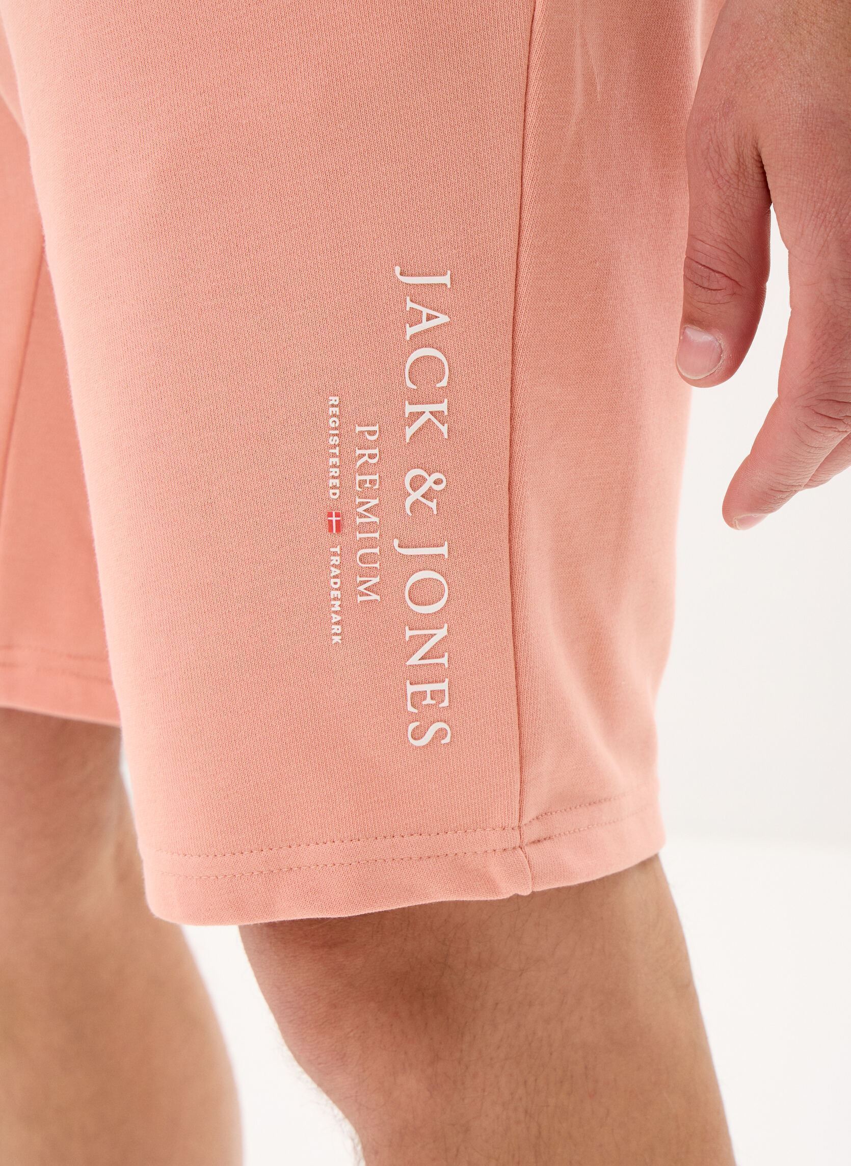 Shorts JPSTARCHIE SWEATSHORTS FRANCE MID homme rose Jack & Jones Shorts JPSTARCHIE SWEATSHORTS FRANCE MID homme rose CORAL PINK